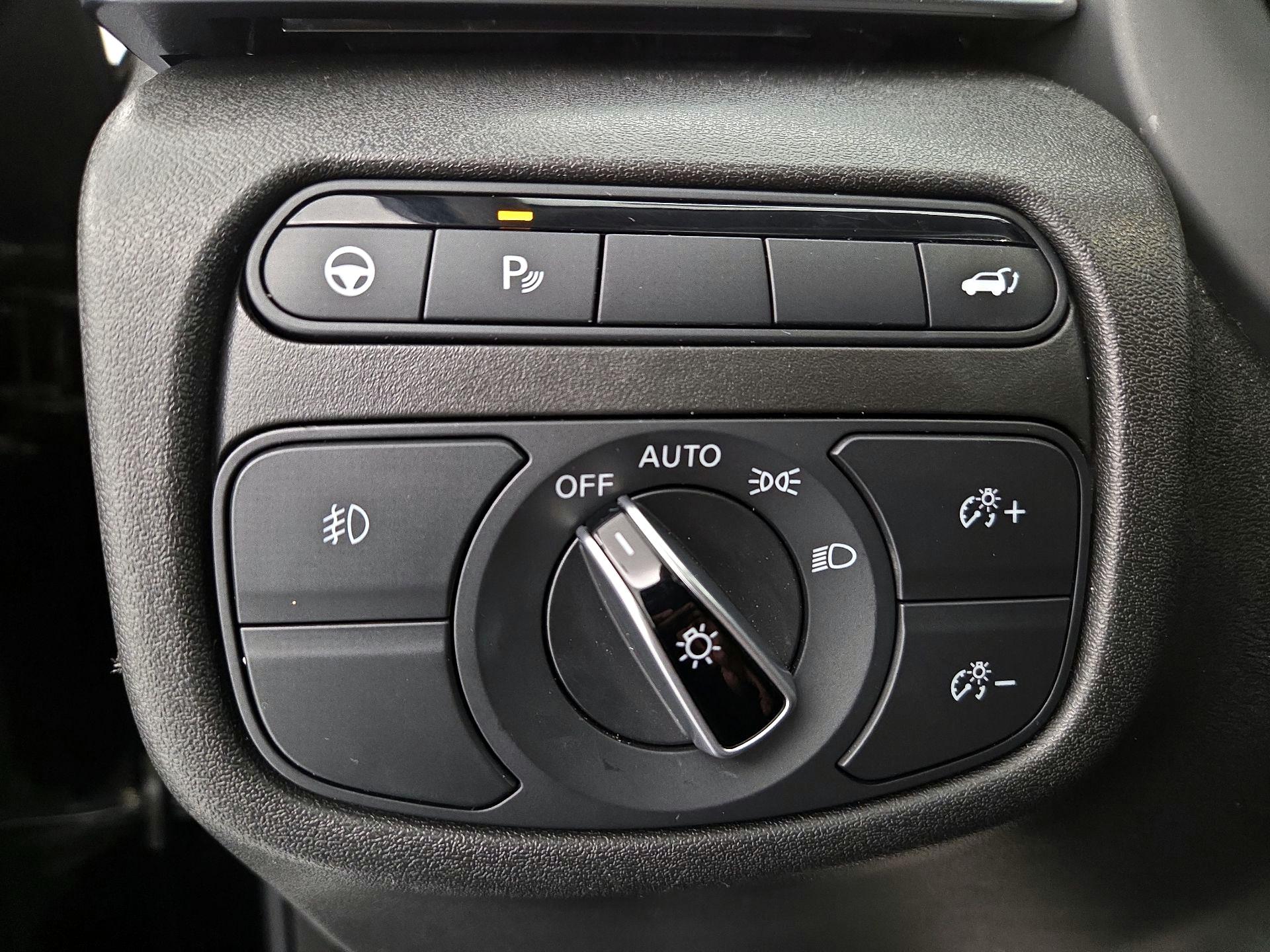 Thumbnail: 2022 INFINITI QX50 - 13