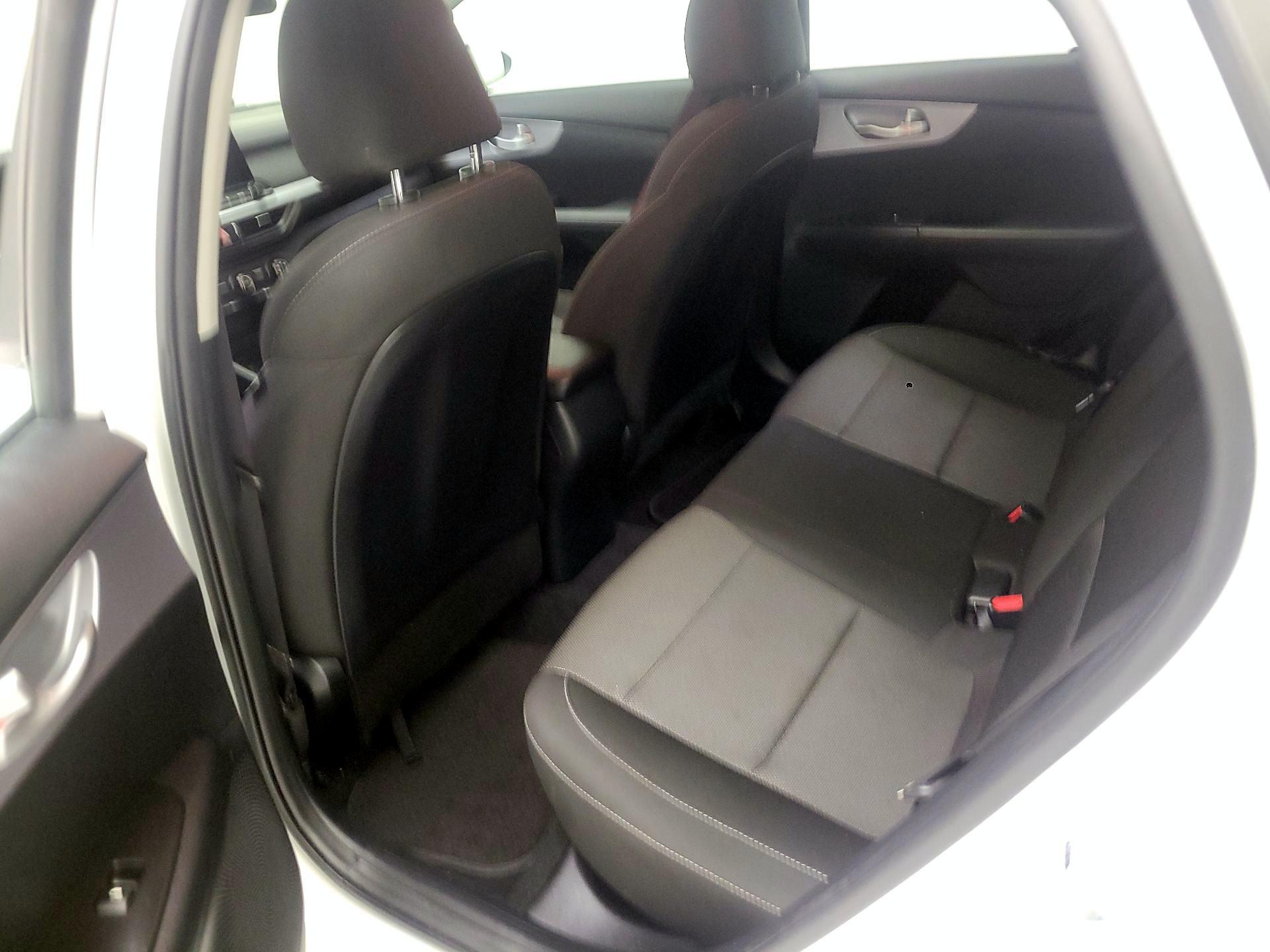 Thumbnail: 2024 Kia Forte - 17