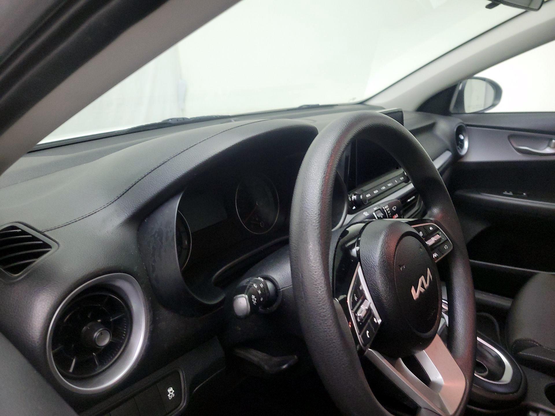 Thumbnail: 2024 Kia Forte - 8