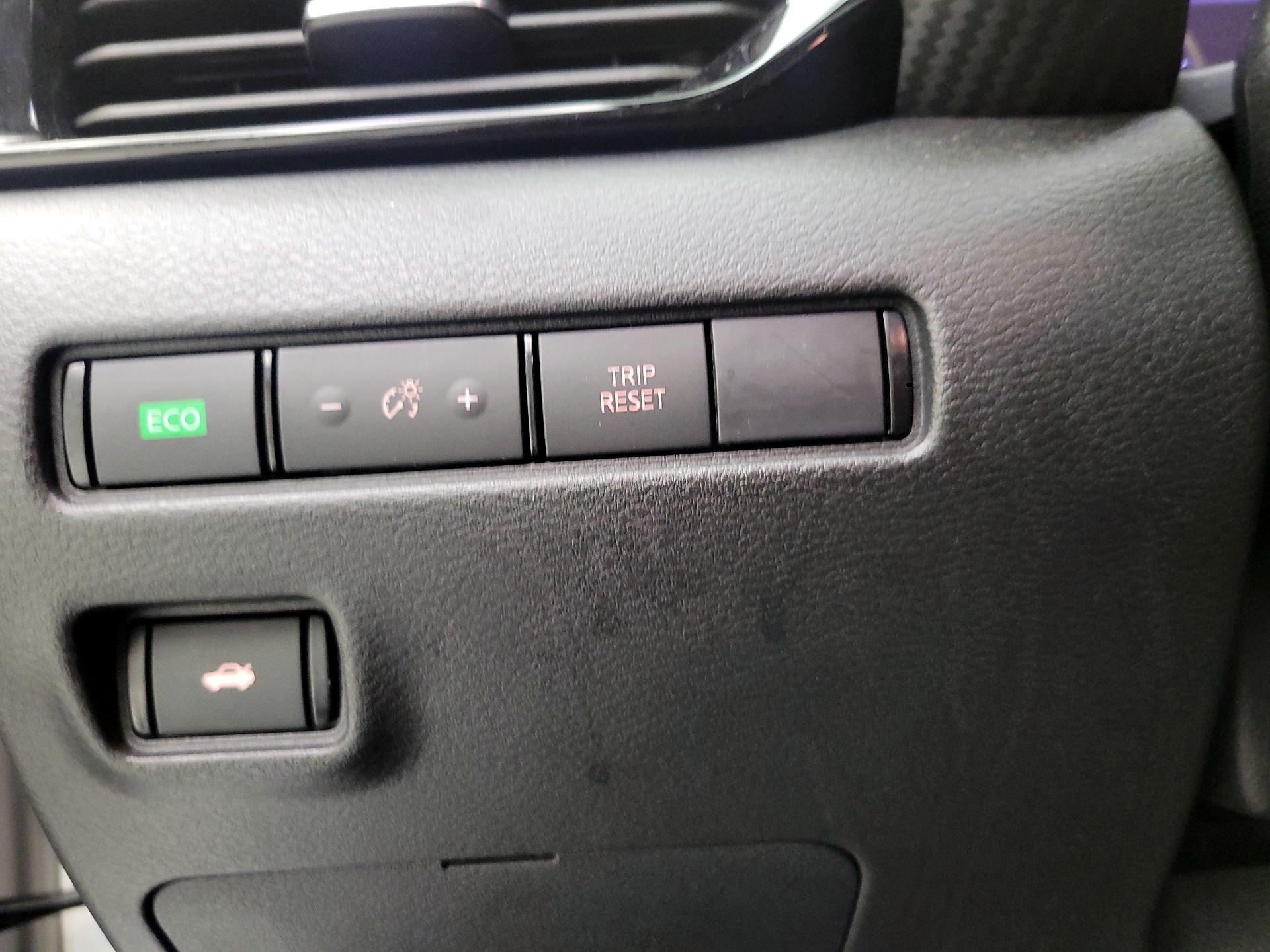 Thumbnail: 2023 Nissan Sentra - 11