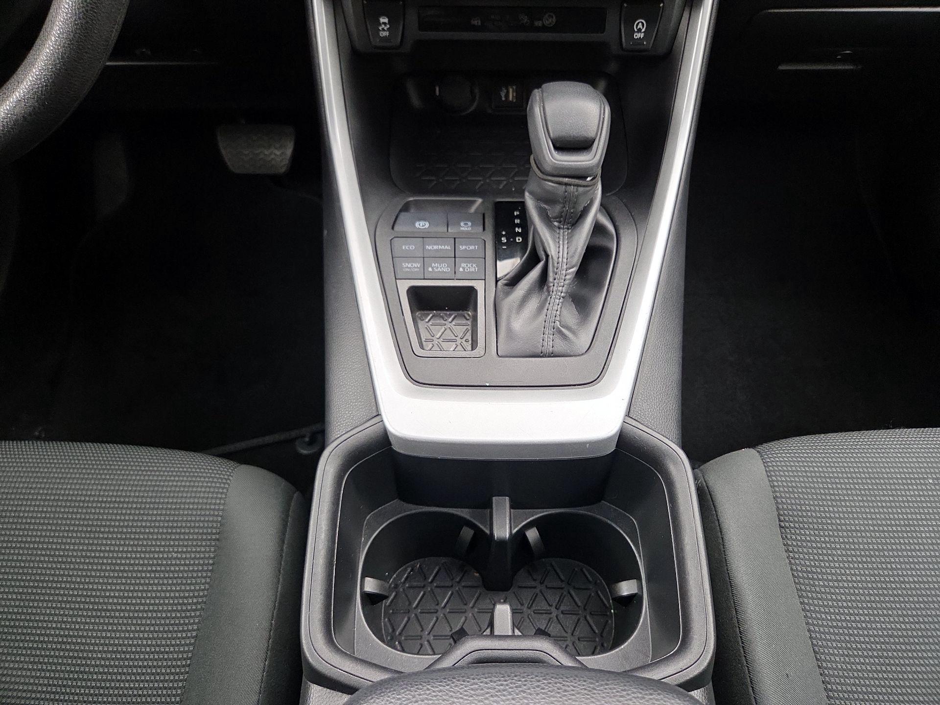 Thumbnail: 2024 Toyota RAV4 - 17