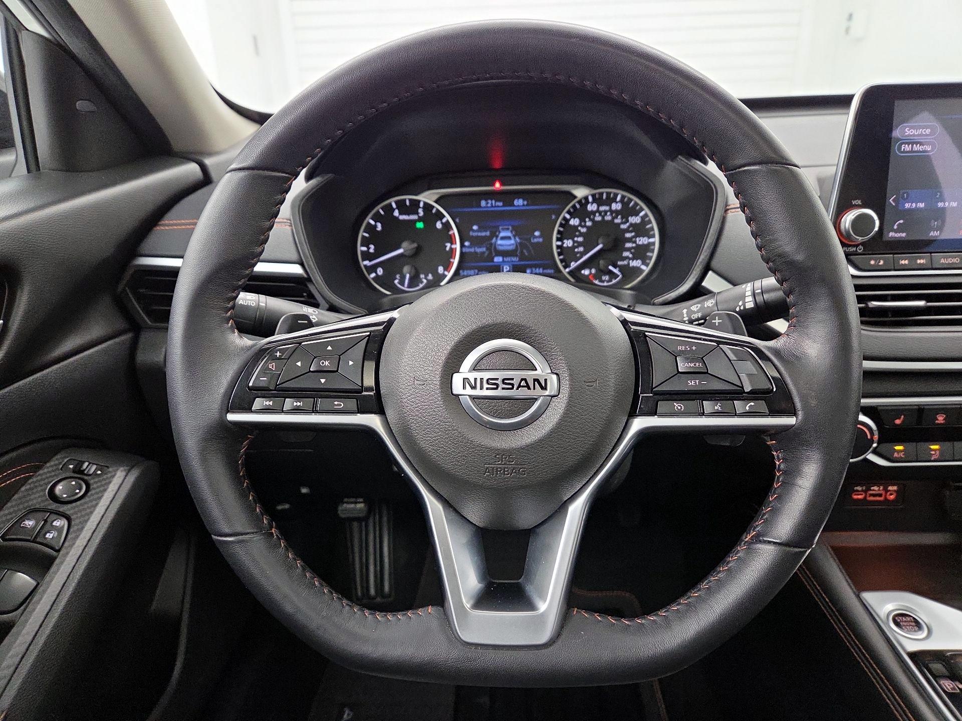 Thumbnail: 2020 Nissan Altima - 10