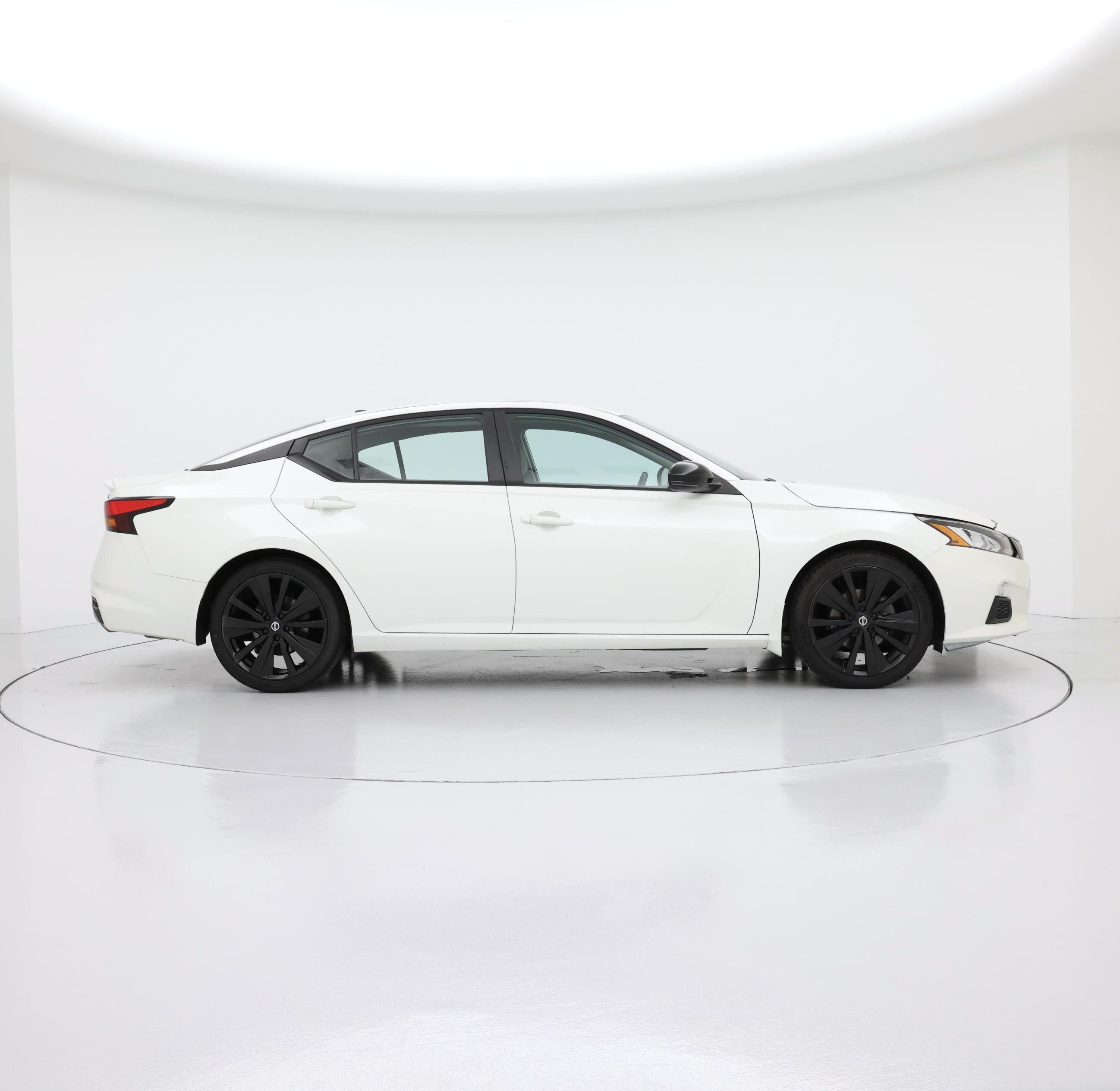 Thumbnail: 2020 Nissan Altima - 7