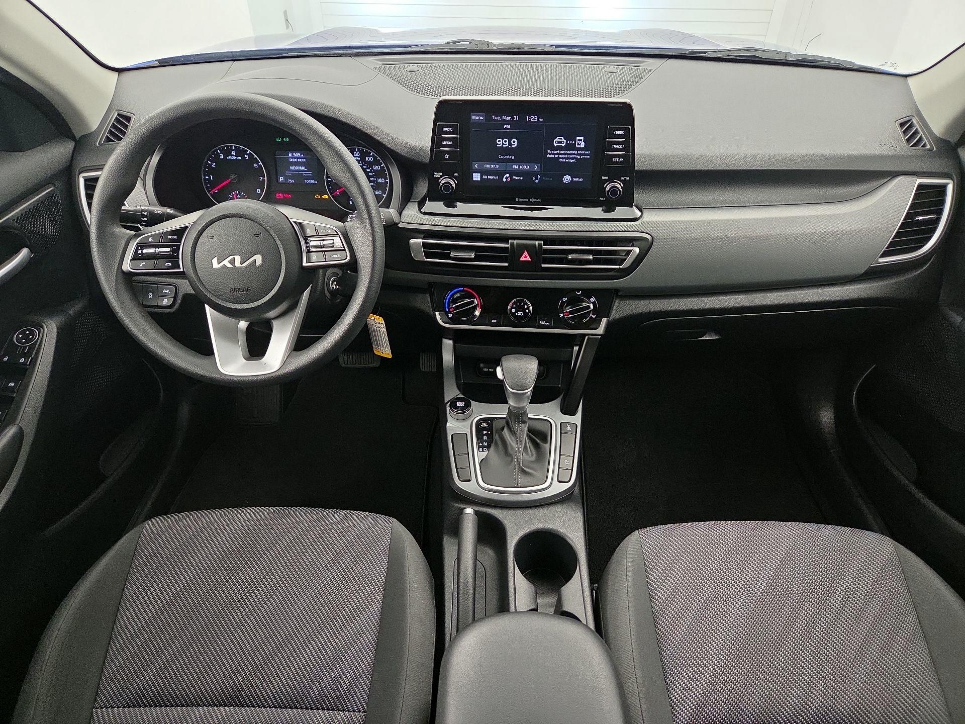 Thumbnail: 2023 Kia Seltos - 9