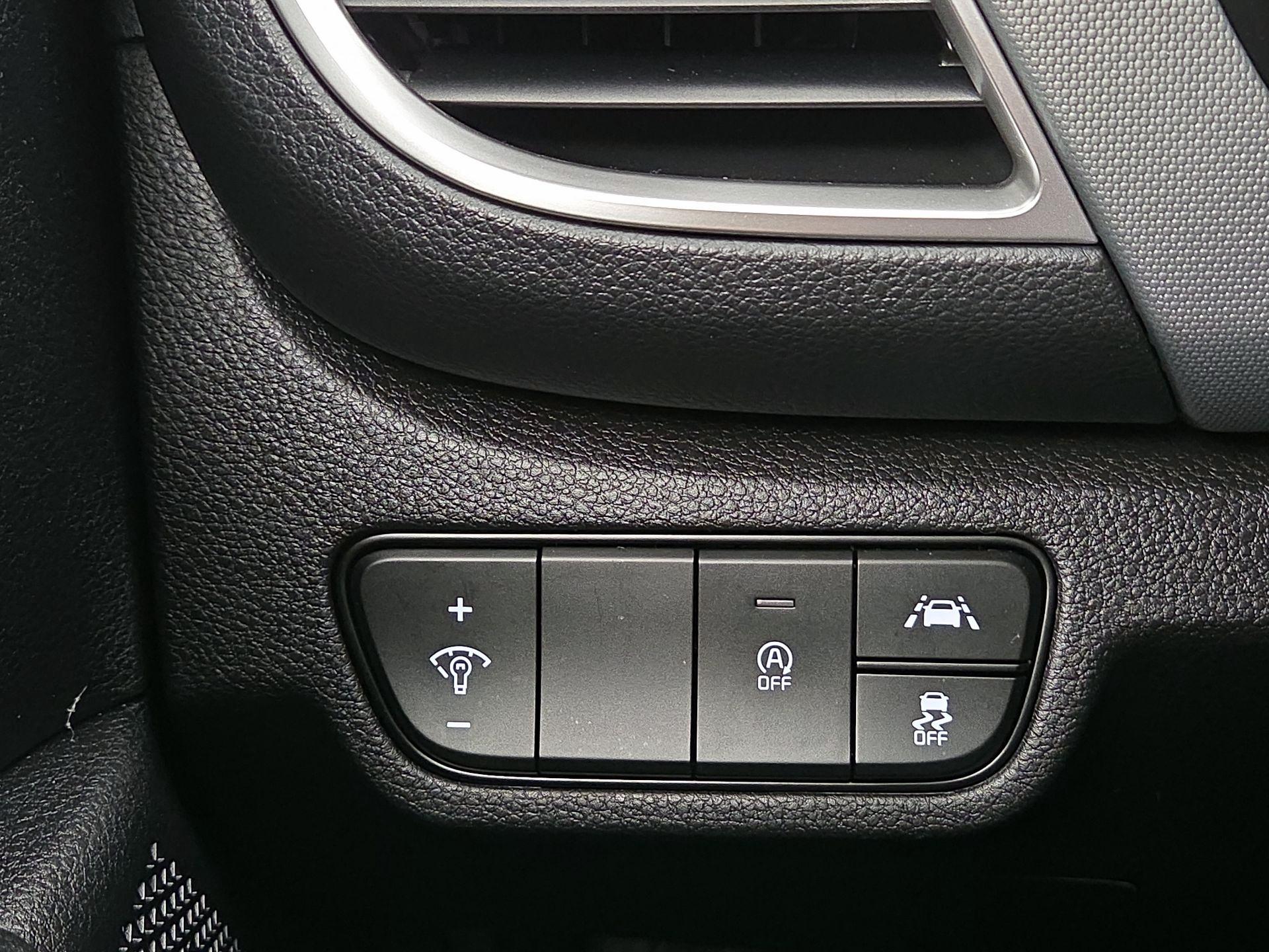 Thumbnail: 2023 Kia Seltos - 13