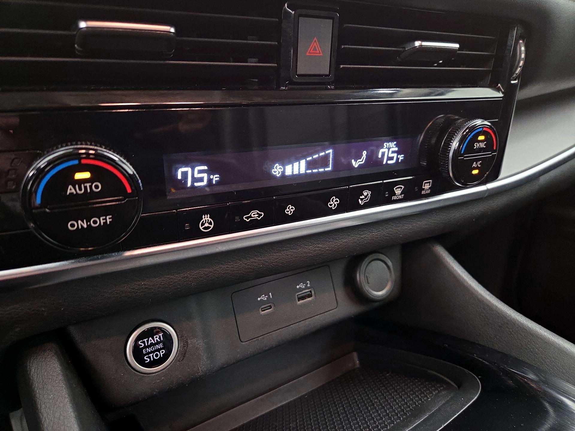 Thumbnail: 2021 Nissan Rogue - 16