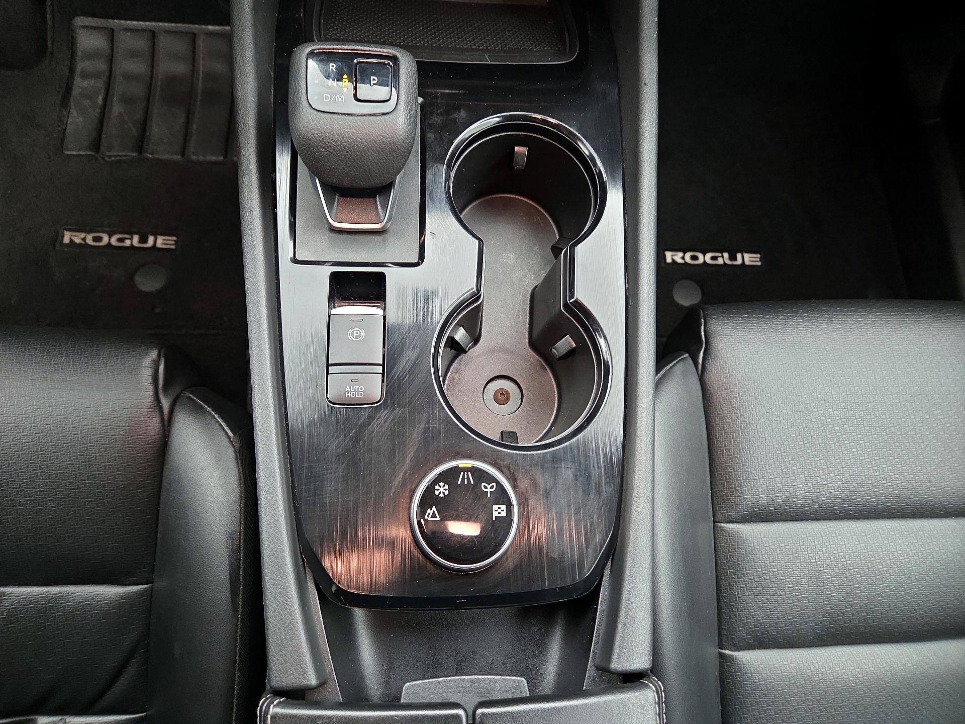 Thumbnail: 2021 Nissan Rogue - 17