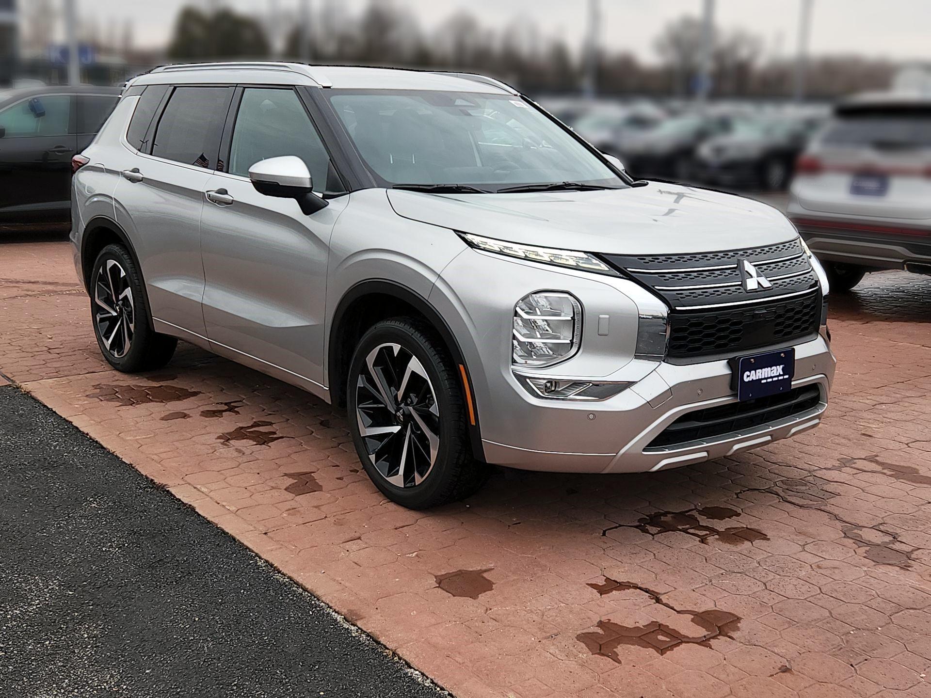 Thumbnail: 2024 Mitsubishi Outlander - 1