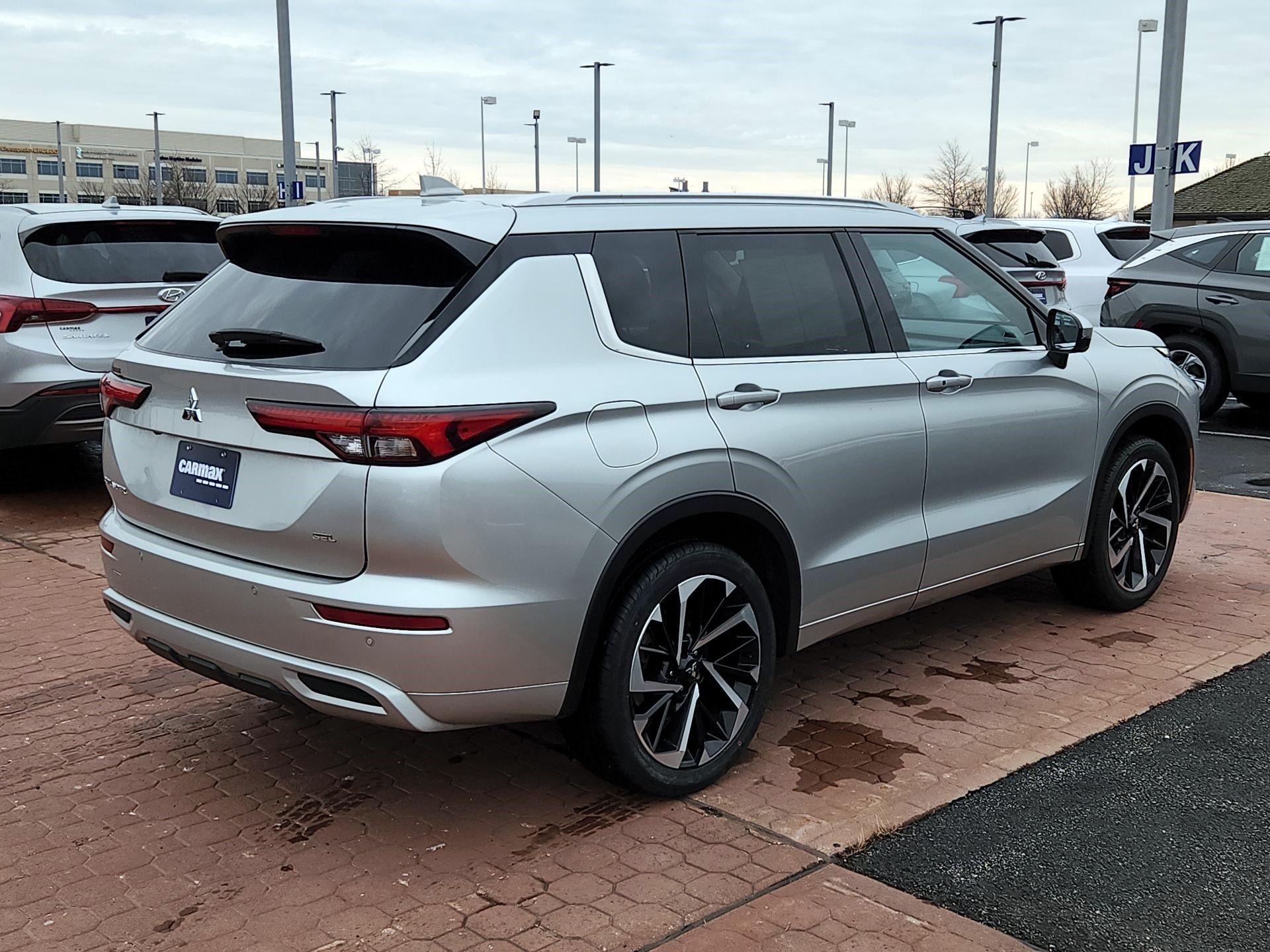 Thumbnail: 2024 Mitsubishi Outlander - 5