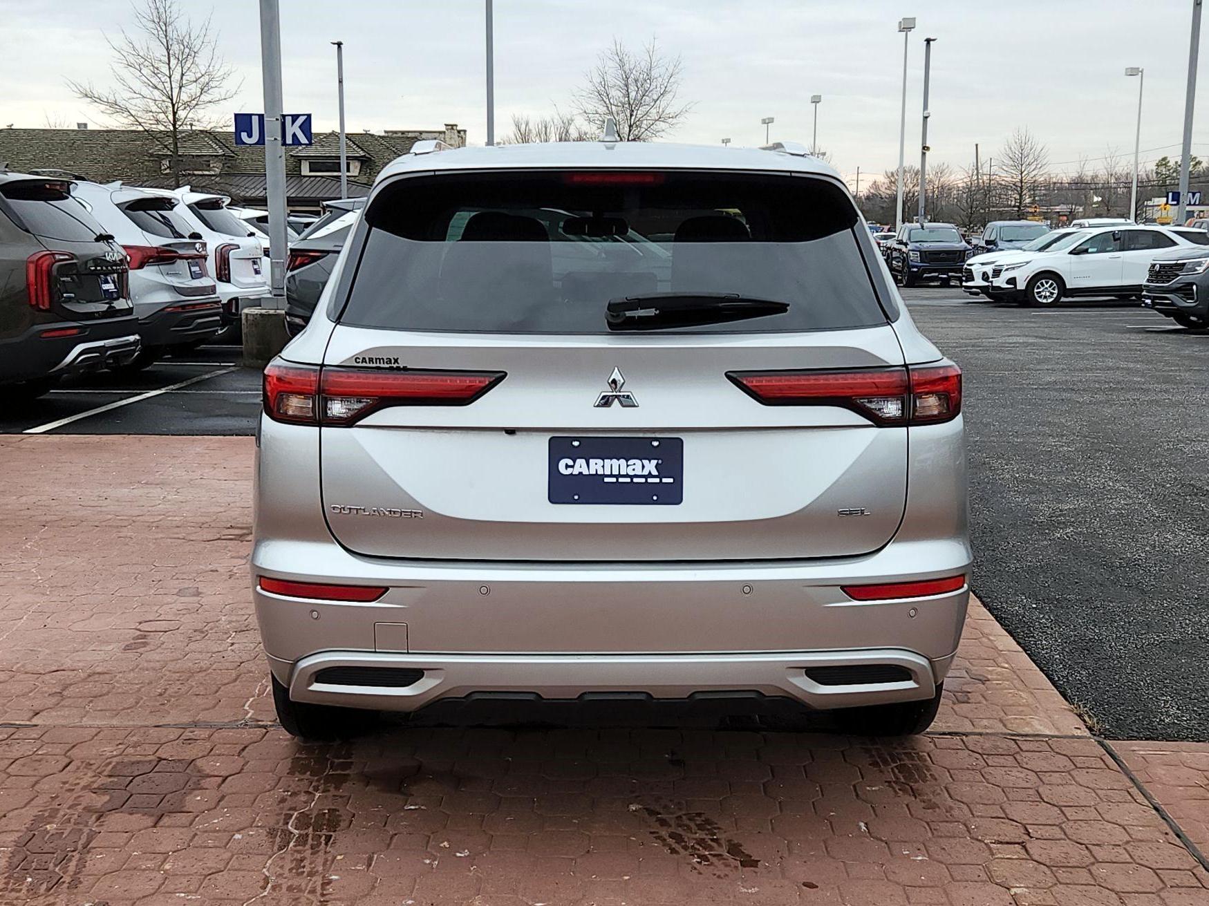 Thumbnail: 2024 Mitsubishi Outlander - 6