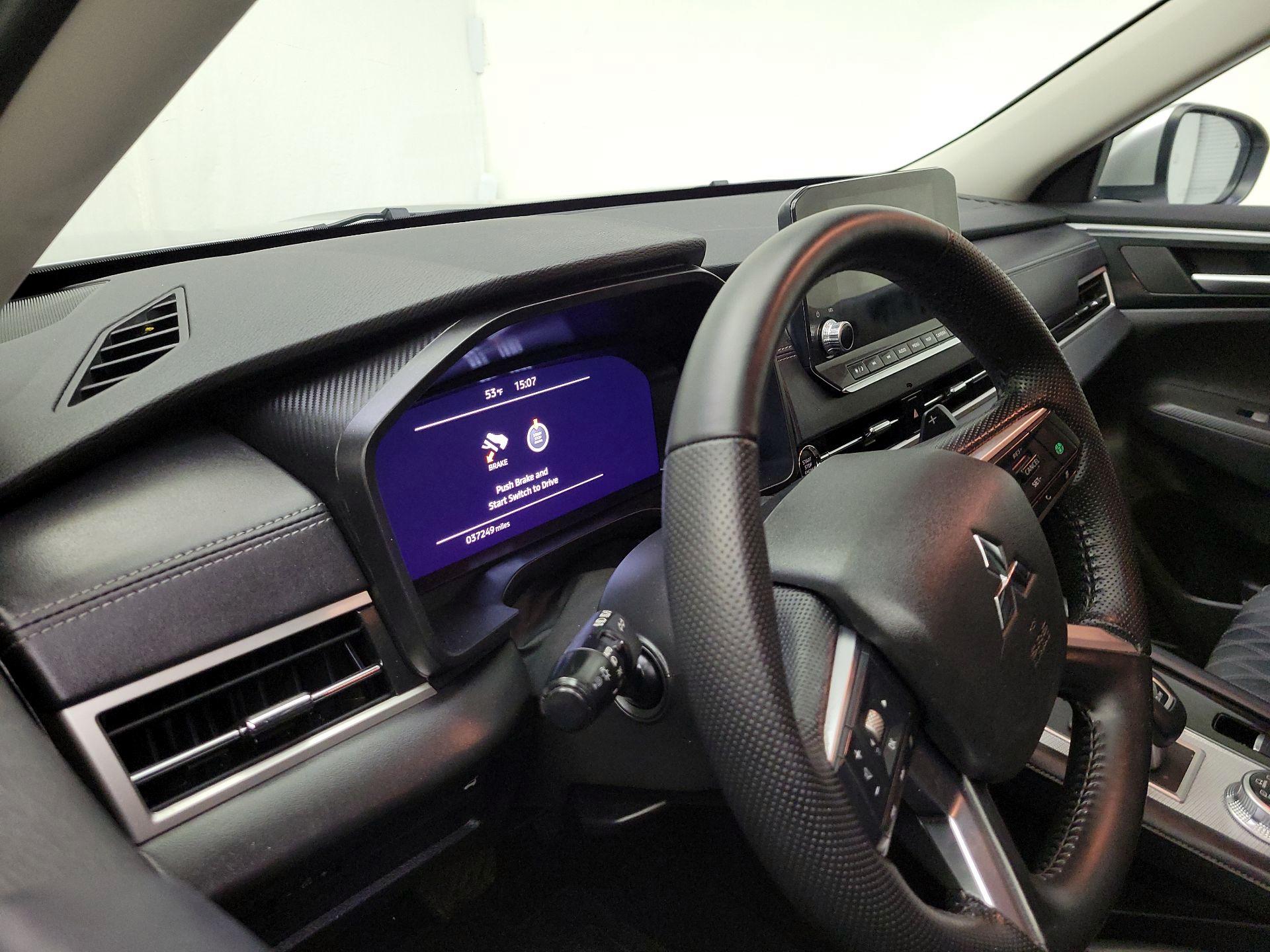 Thumbnail: 2024 Mitsubishi Outlander - 8