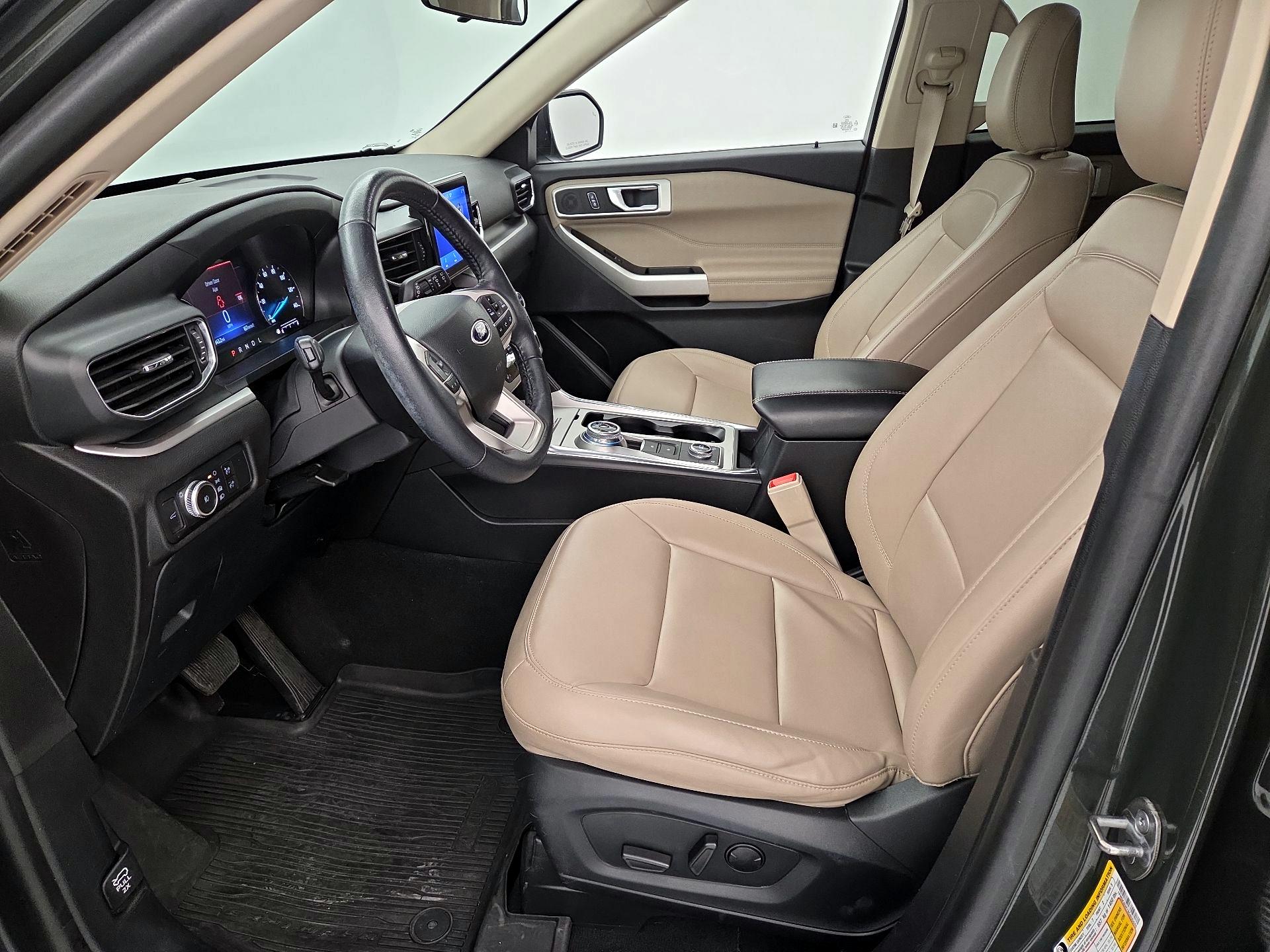 Thumbnail: 2022 Ford Explorer - 11