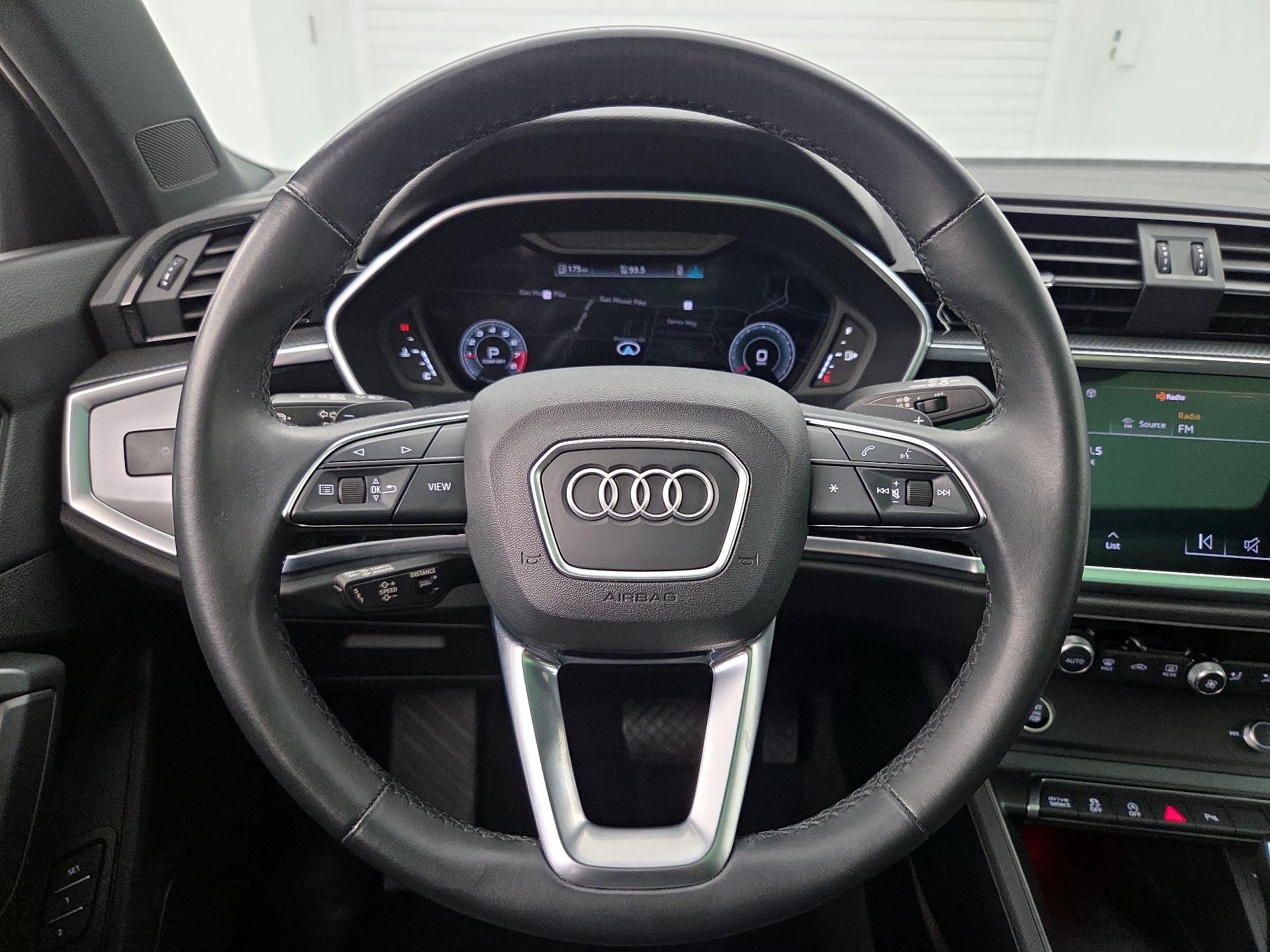 Thumbnail: 2022 Audi Q3 - 10