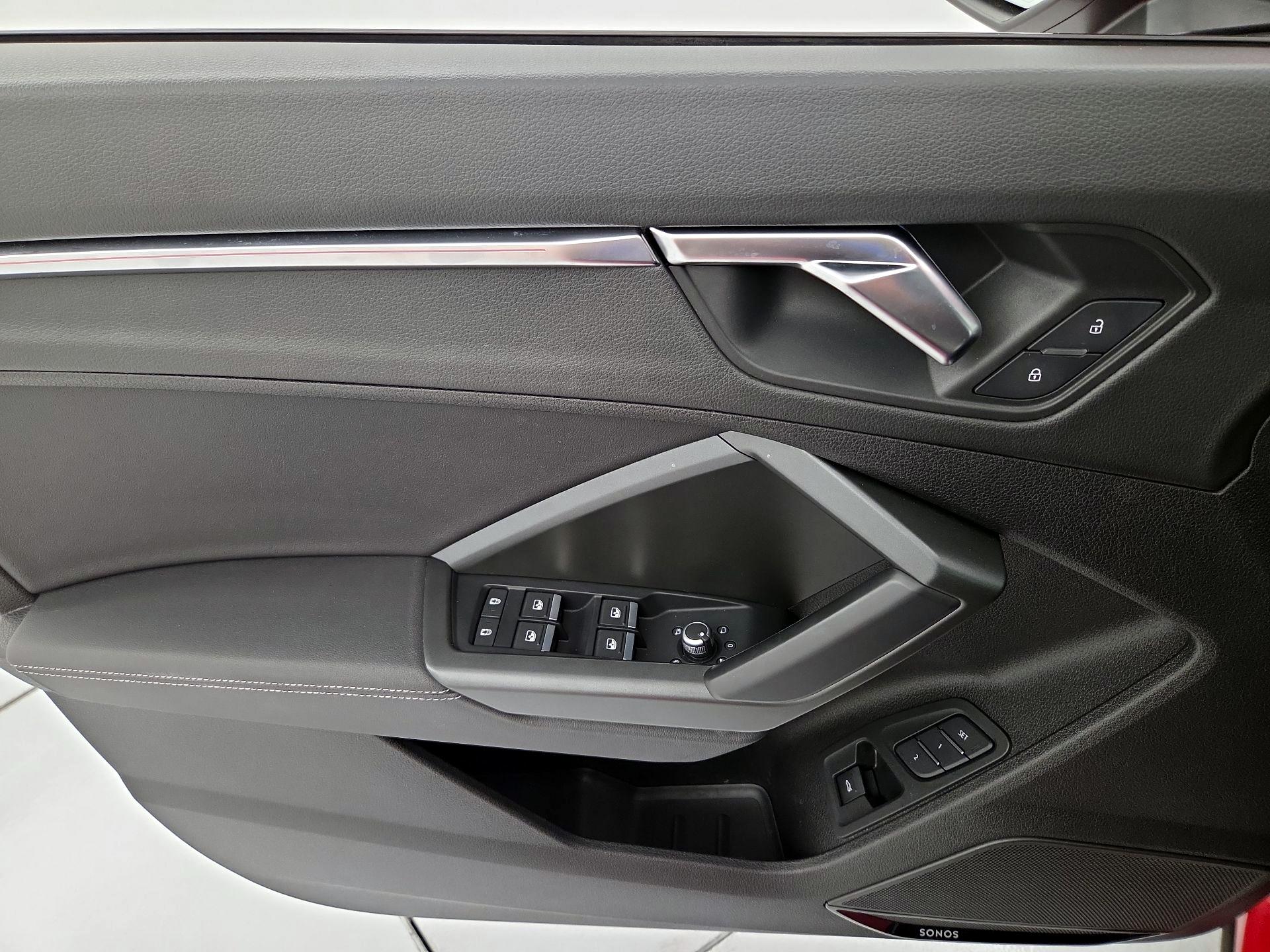 Thumbnail: 2022 Audi Q3 - 12