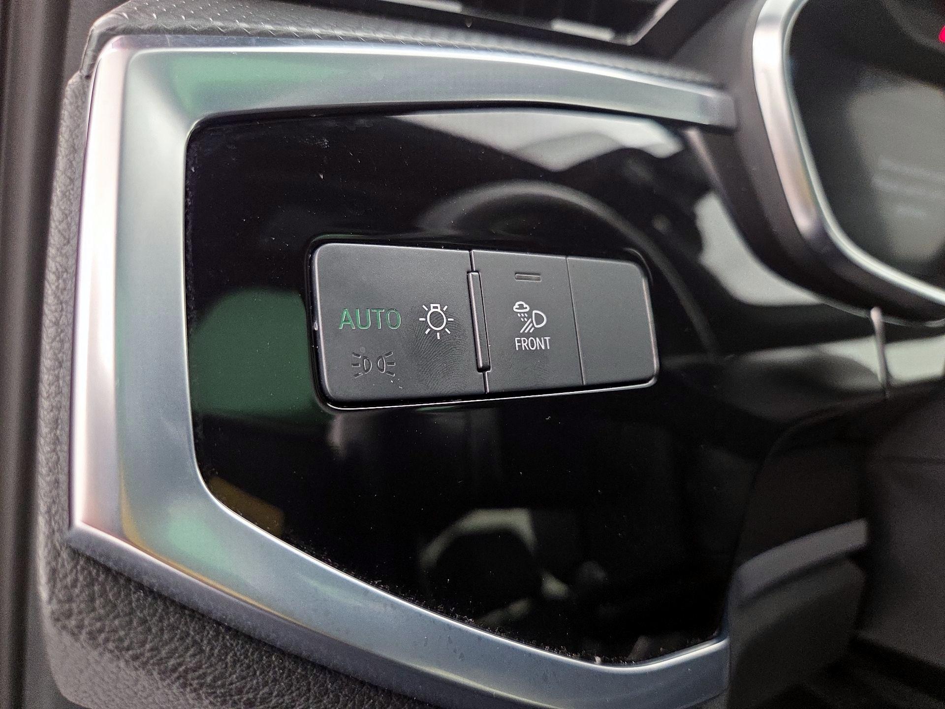 Thumbnail: 2022 Audi Q3 - 13