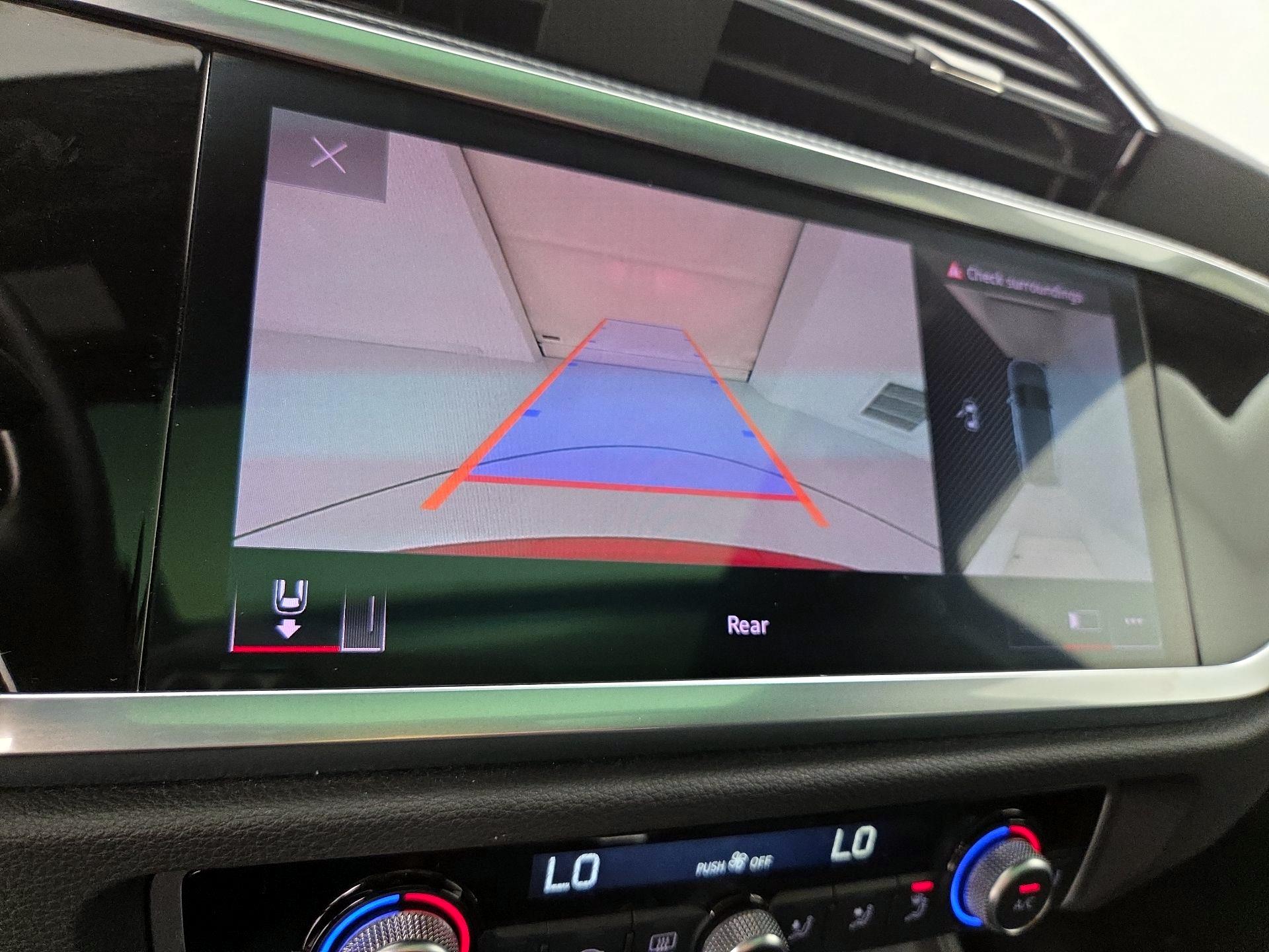 Thumbnail: 2022 Audi Q3 - 15