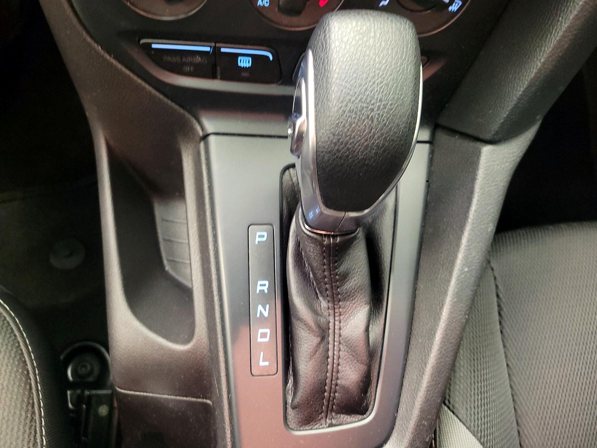 Thumbnail: 2014 Ford Focus - 14