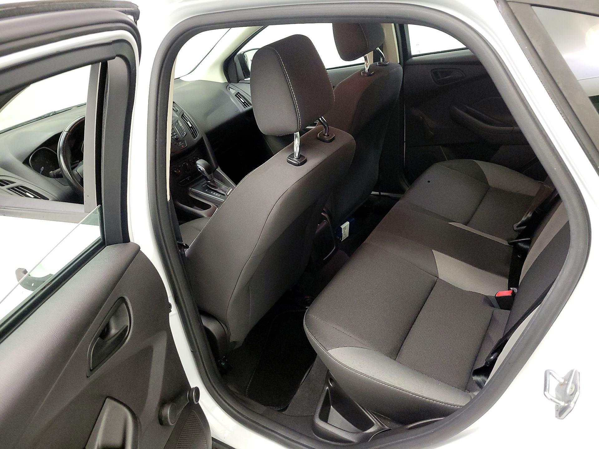 Thumbnail: 2014 Ford Focus - 16