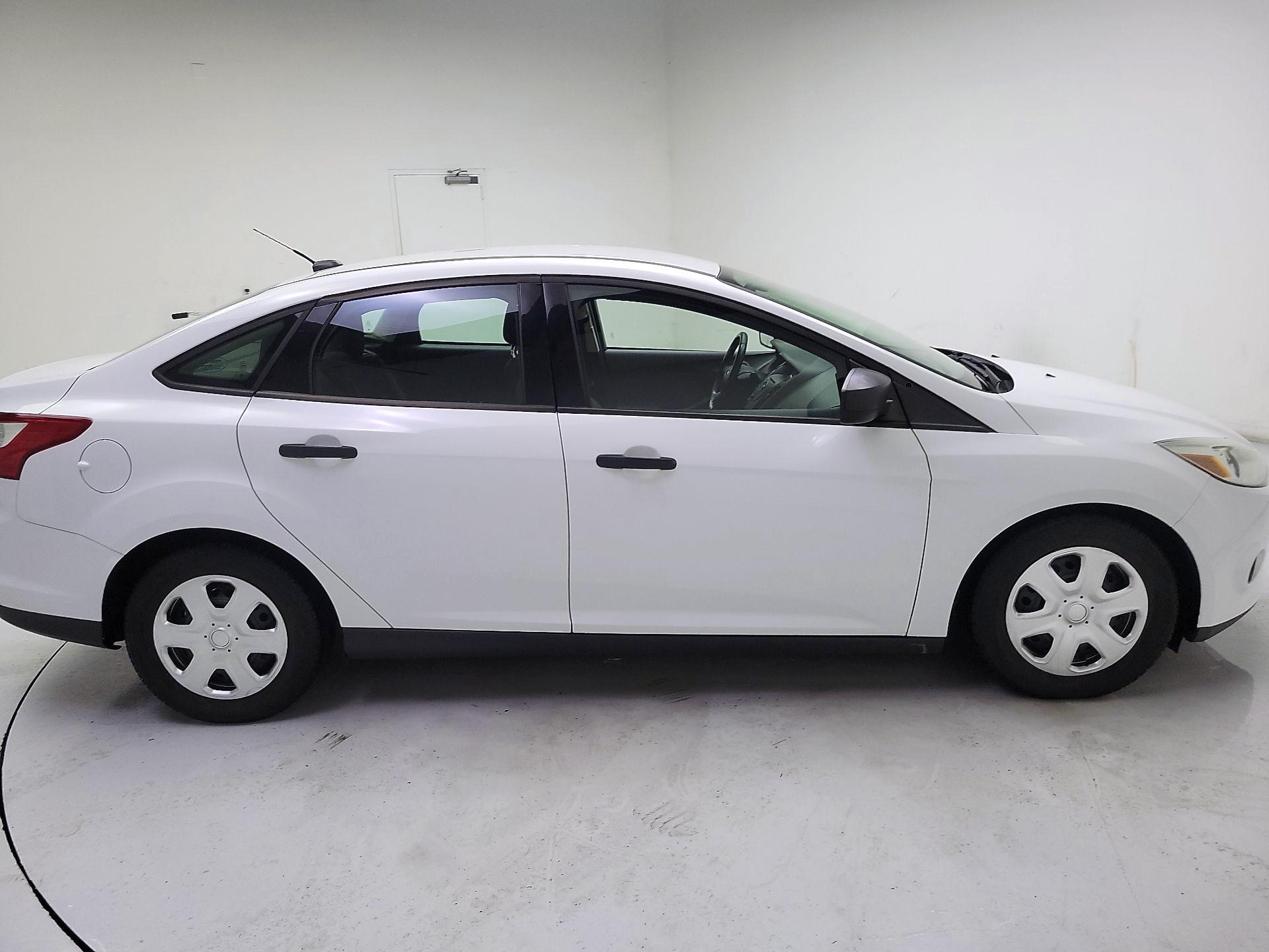 Thumbnail: 2014 Ford Focus - 4