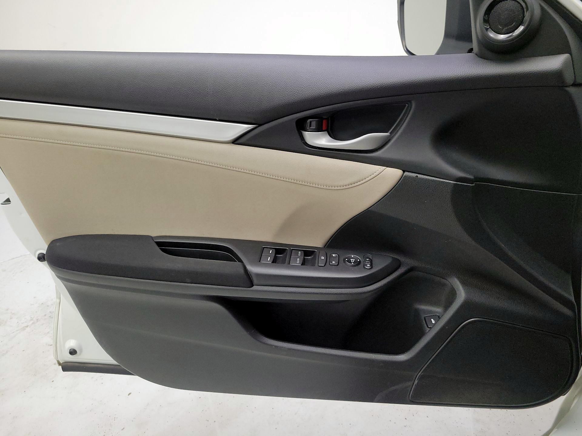 Thumbnail: 2018 Honda Civic - 10