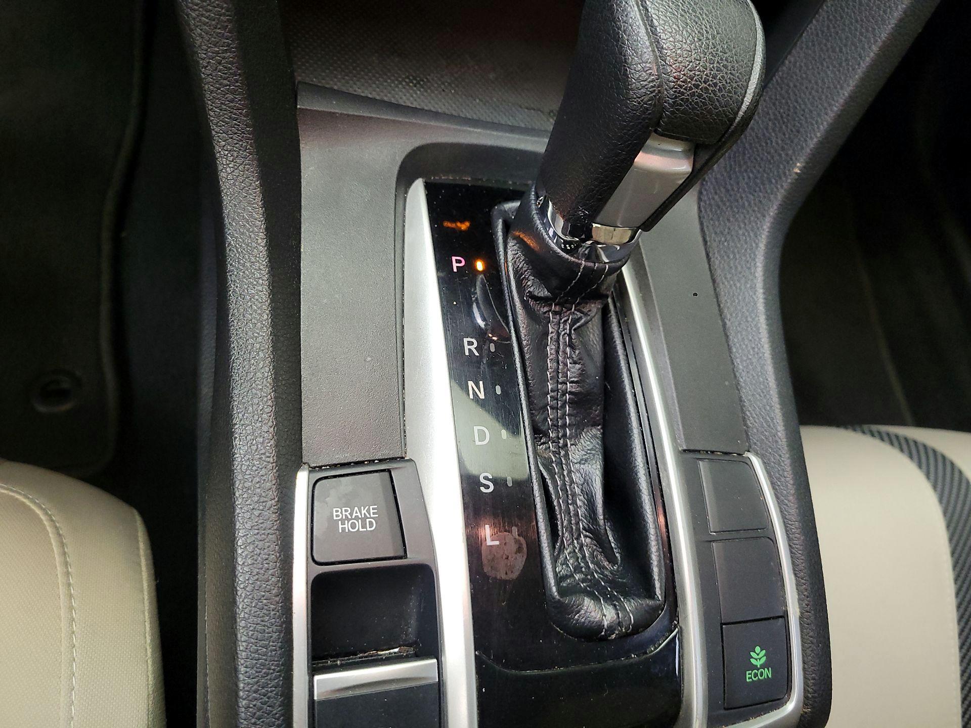 Thumbnail: 2018 Honda Civic - 15