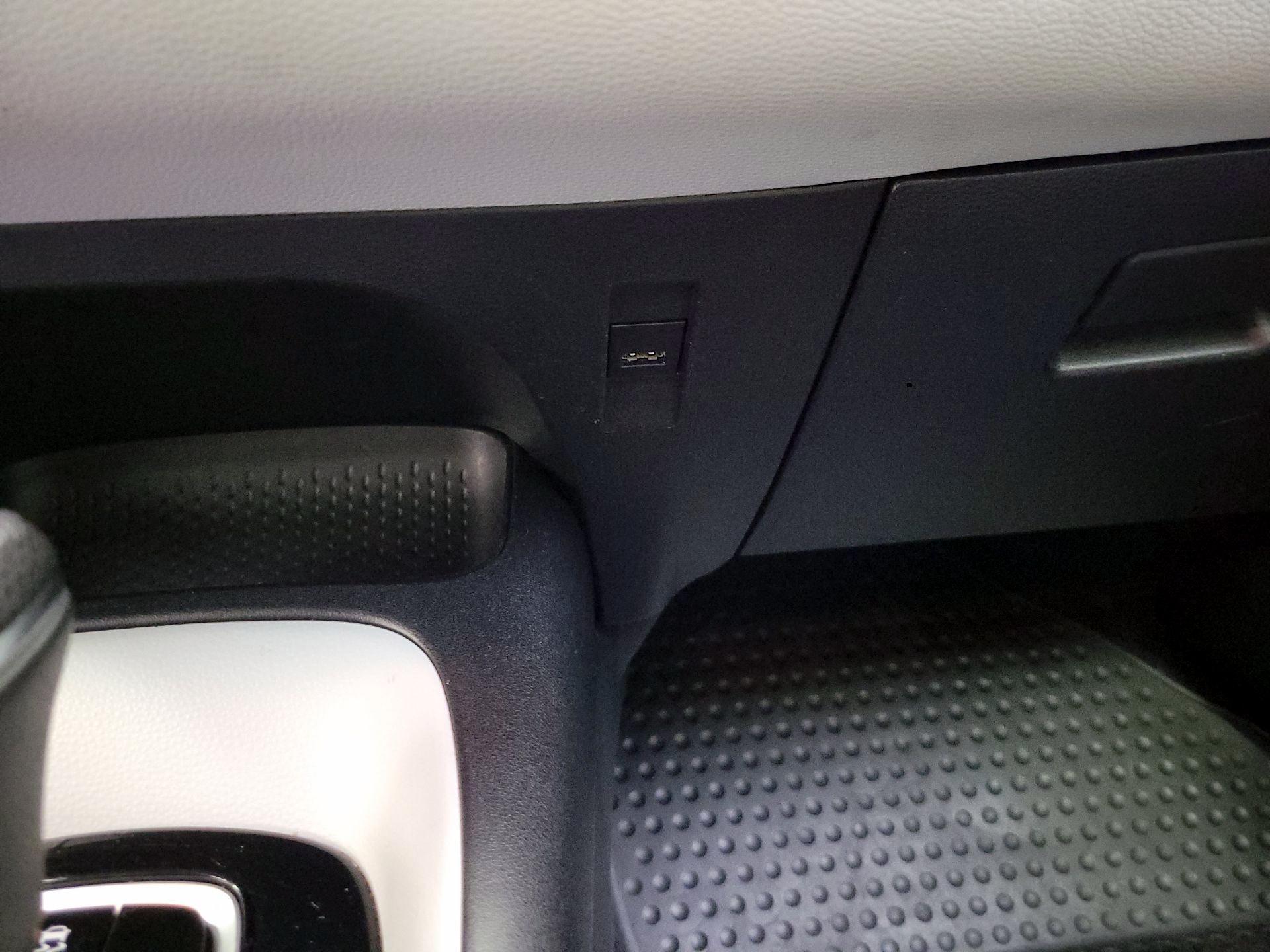 Thumbnail: 2022 Toyota Corolla - 16