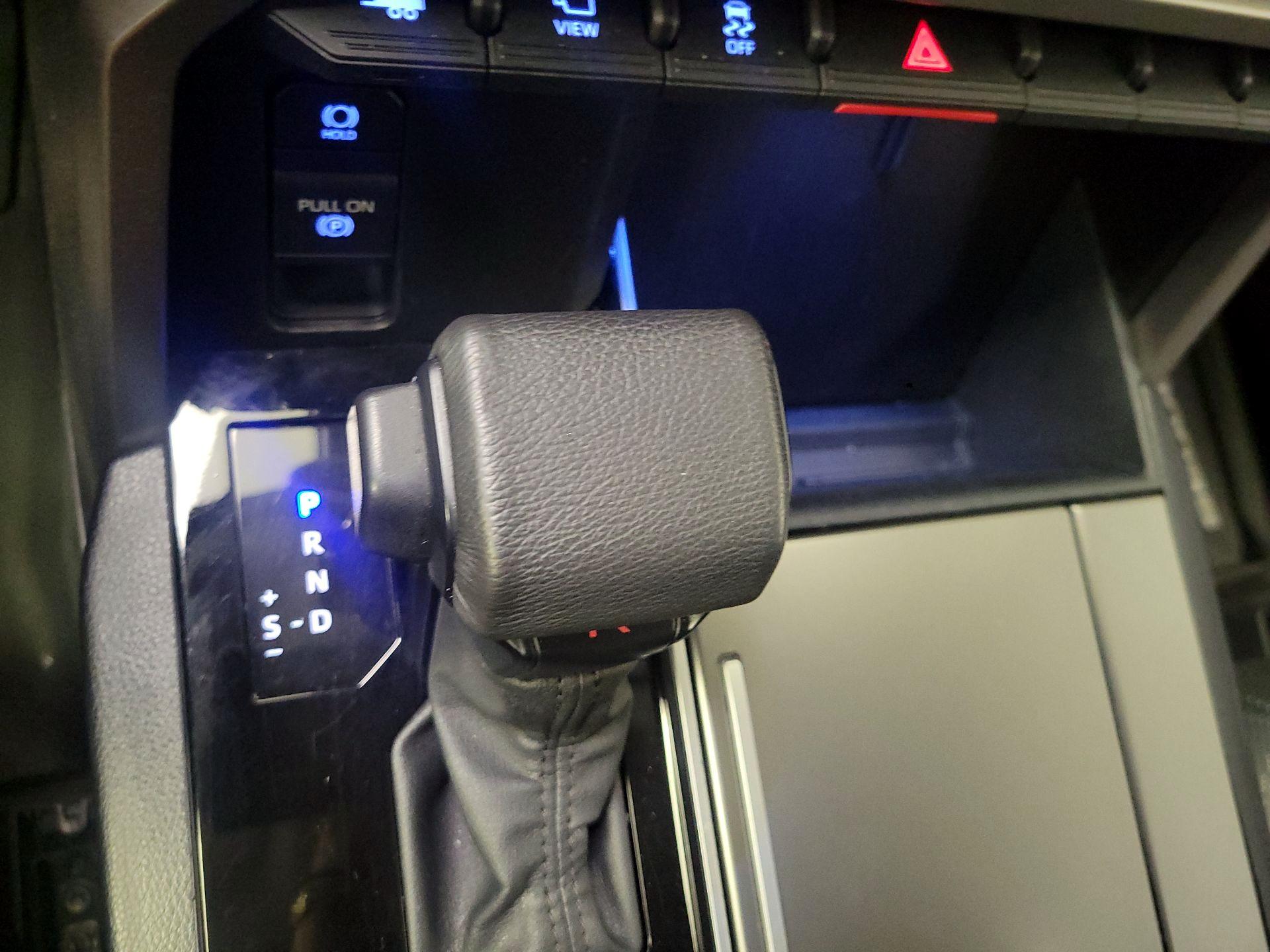 Thumbnail: 2024 Toyota Sequoia - 16