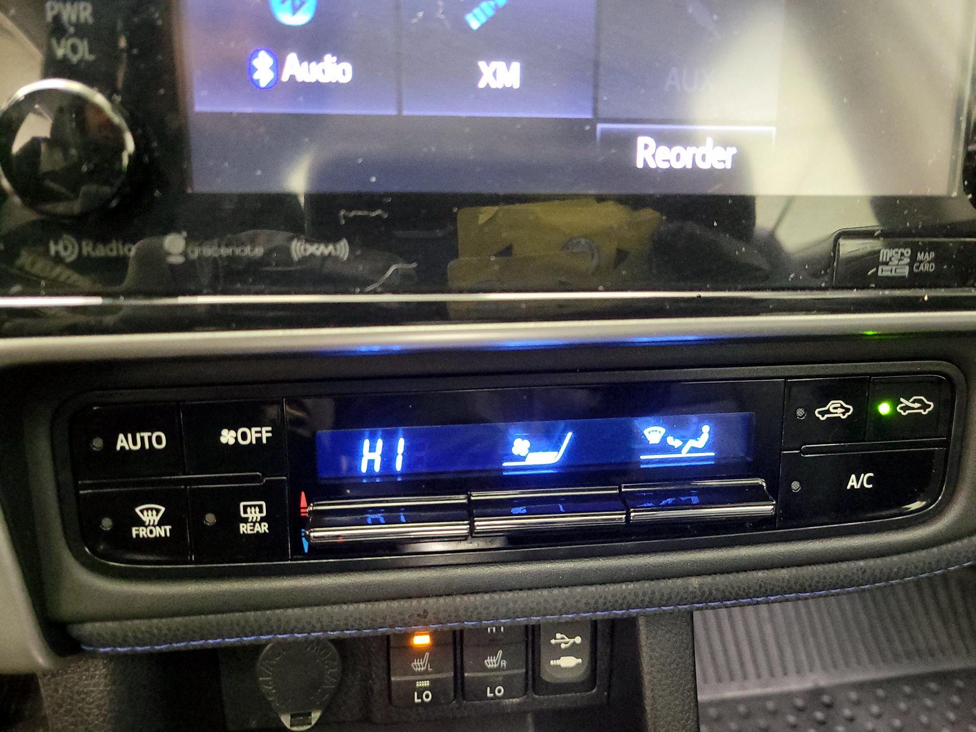 Thumbnail: 2019 Toyota Corolla - 14