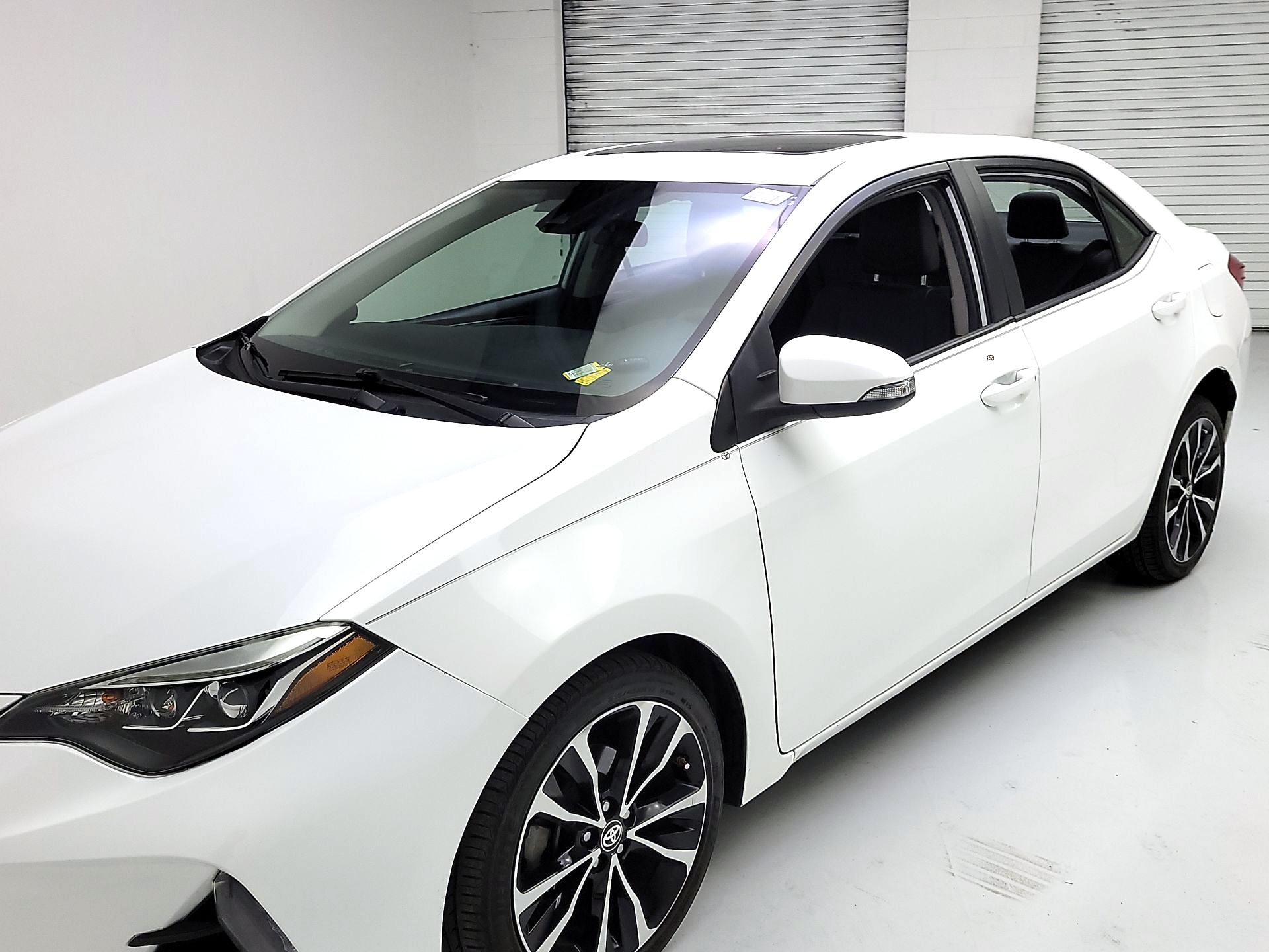 Thumbnail: 2019 Toyota Corolla - 3