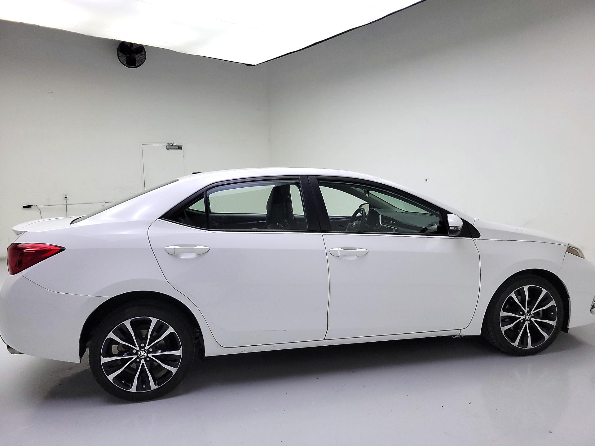 Thumbnail: 2019 Toyota Corolla - 4