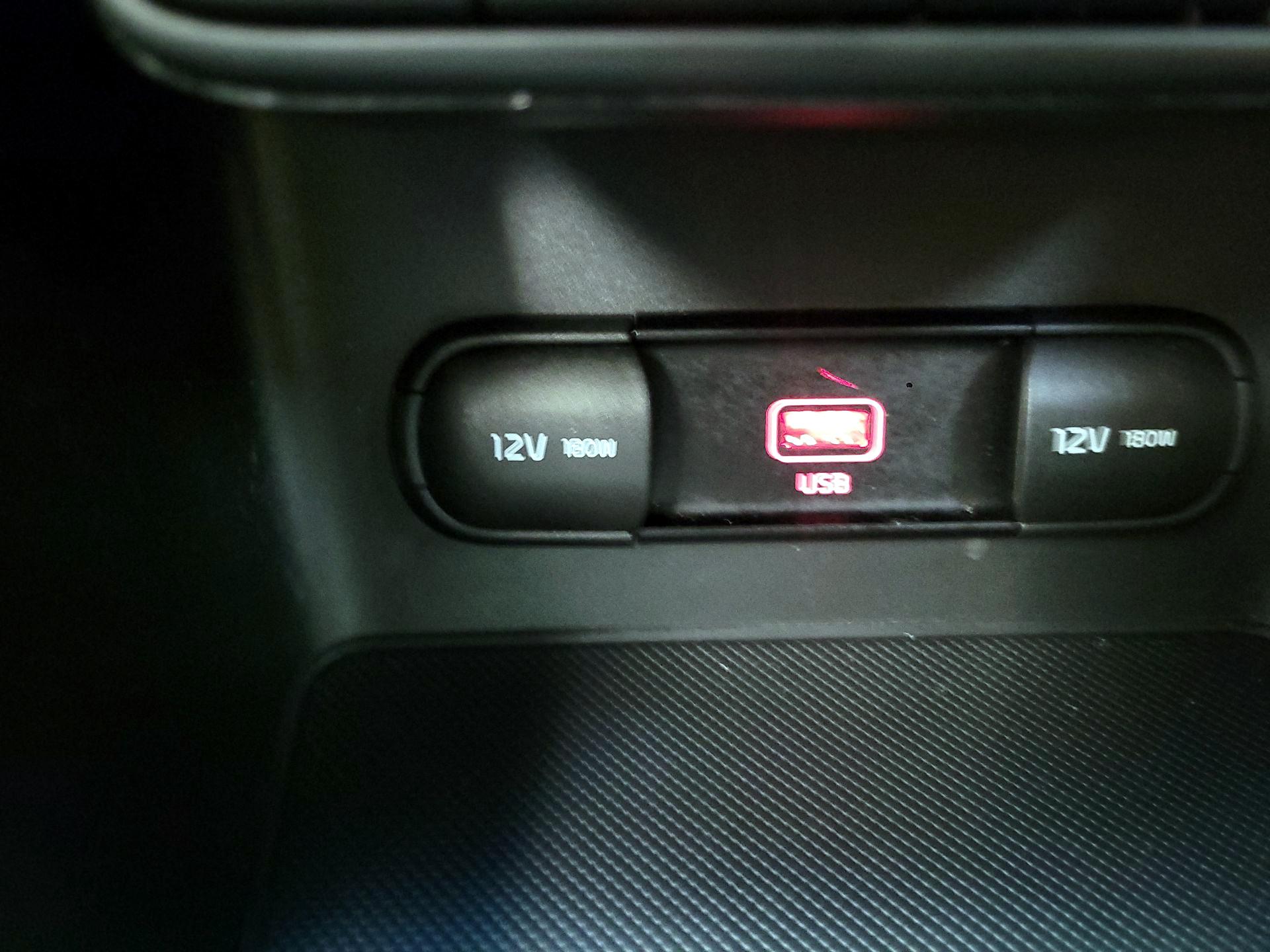 Thumbnail: 2021 Kia Sportage - 16