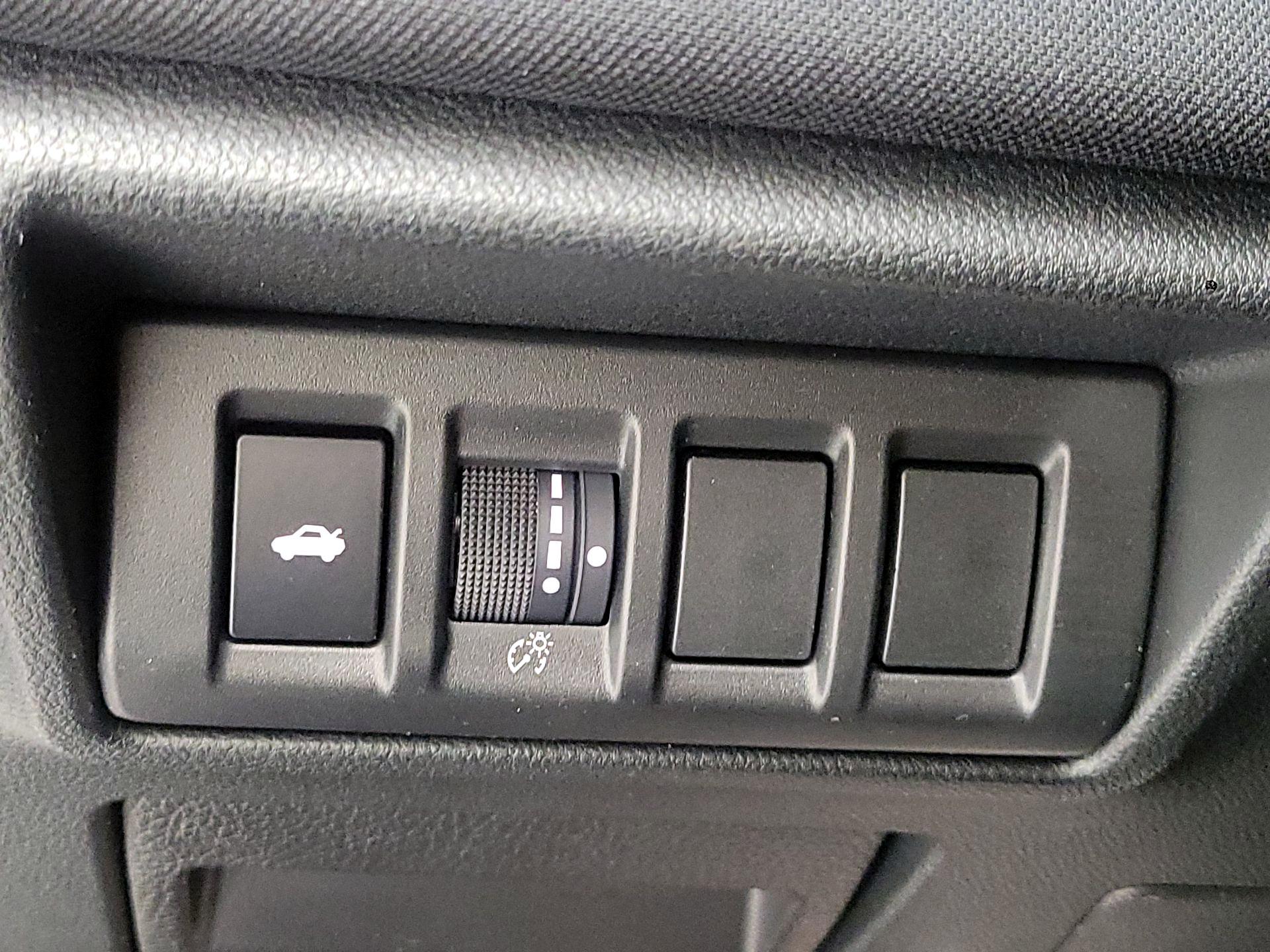 Thumbnail: 2025 Subaru Legacy - 13