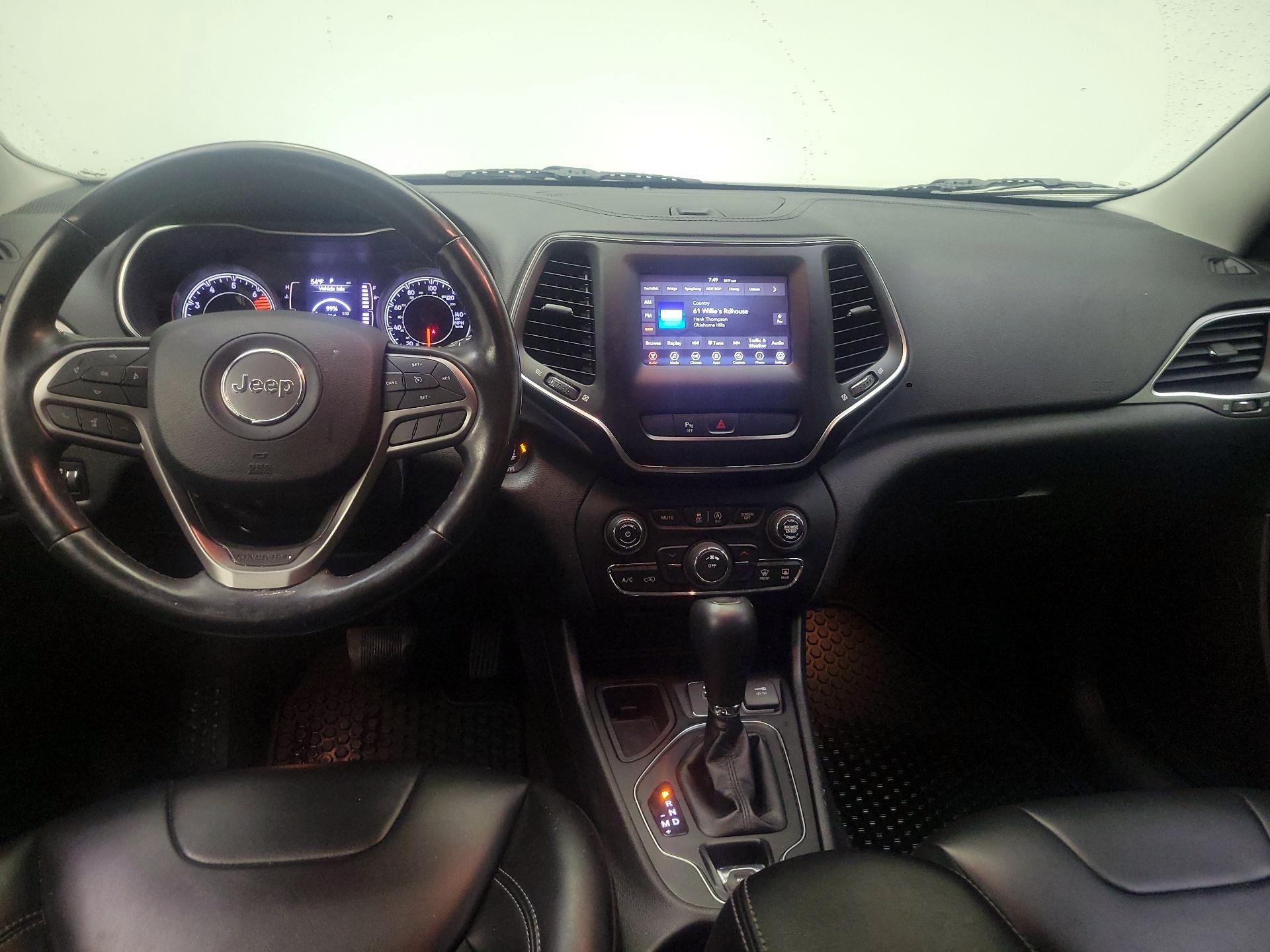 Thumbnail: 2020 Jeep Cherokee - 9