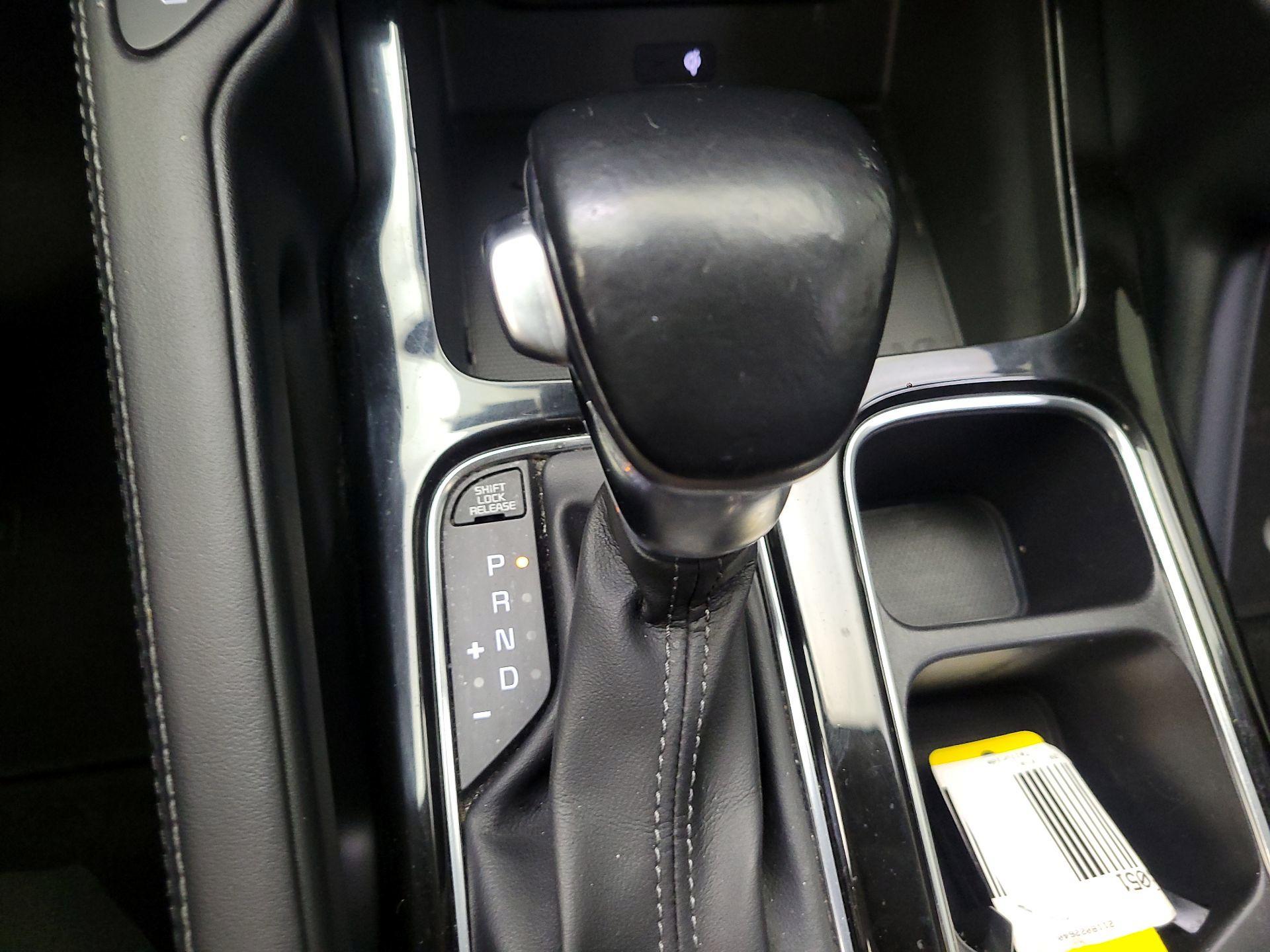 Thumbnail: 2020 Kia Telluride - 16