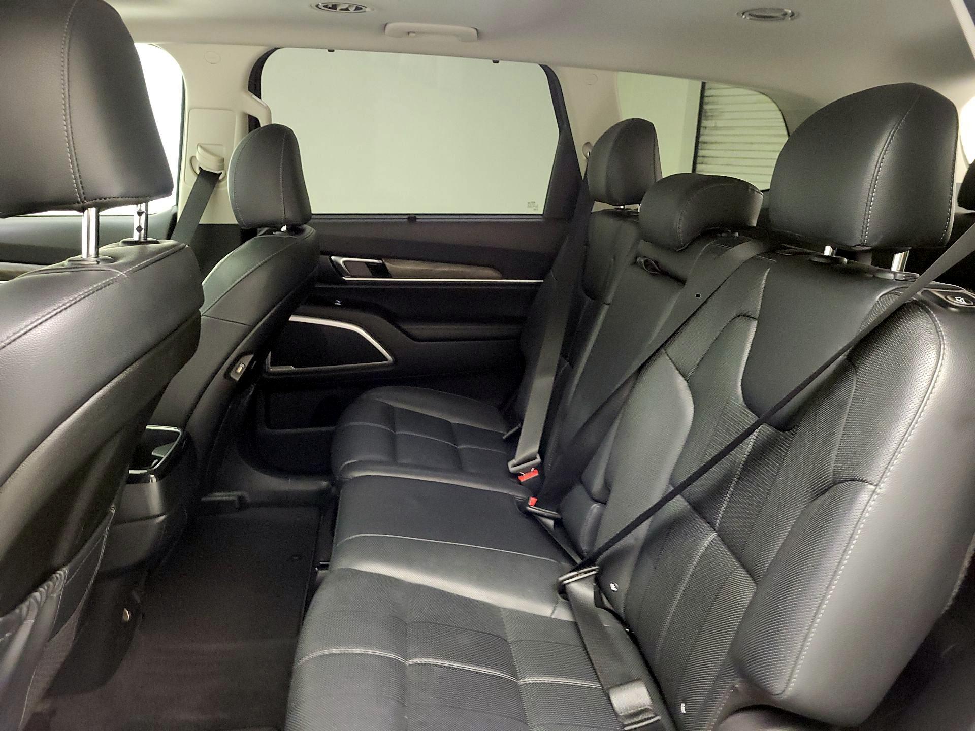 Thumbnail: 2020 Kia Telluride - 19