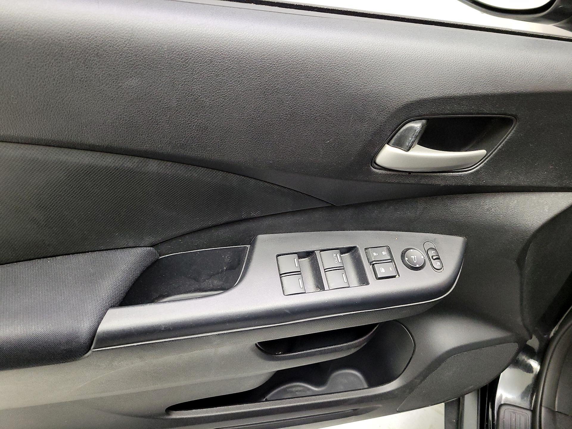 Thumbnail: 2016 Honda CR-V - 10