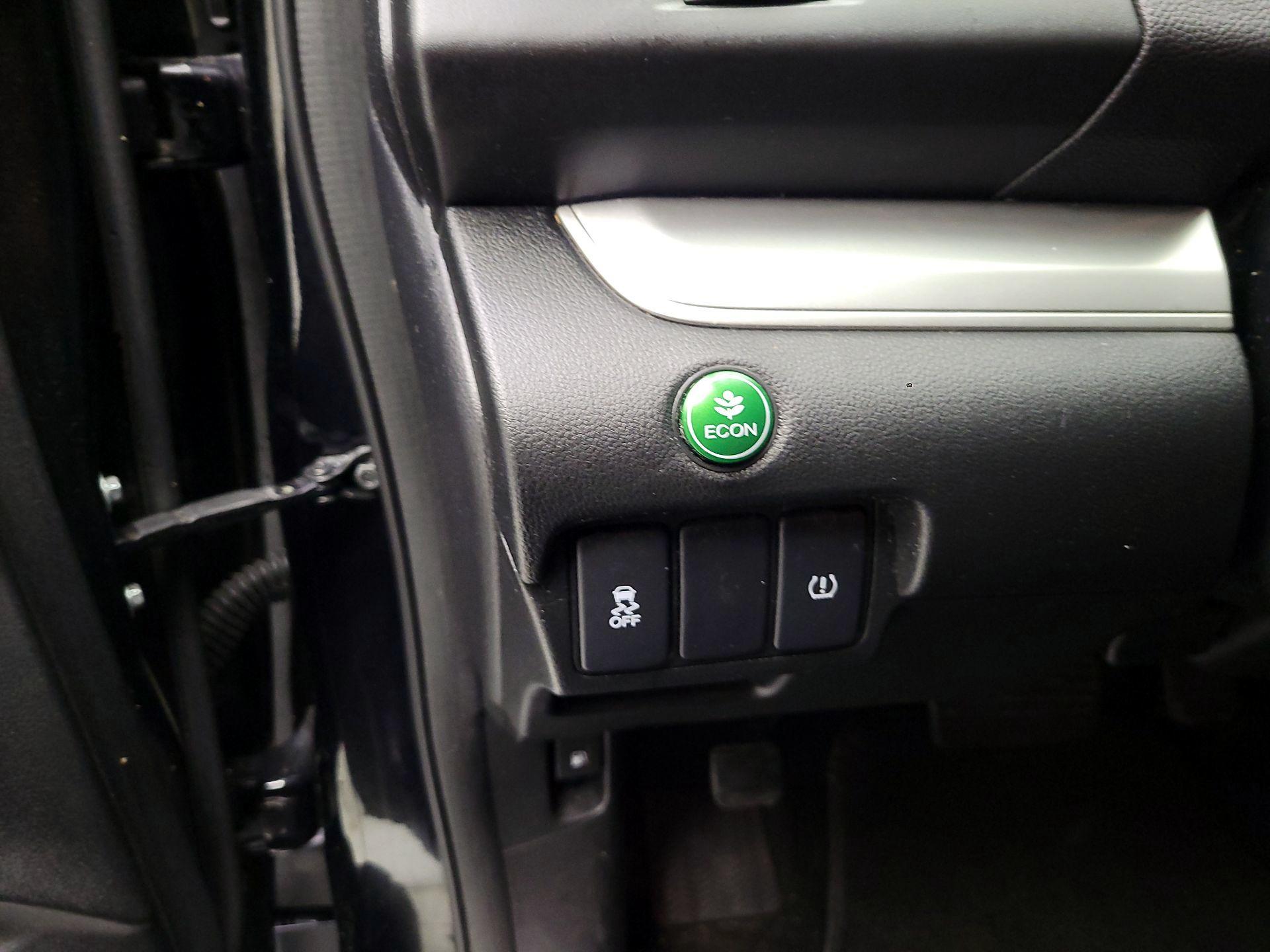 Thumbnail: 2016 Honda CR-V - 11