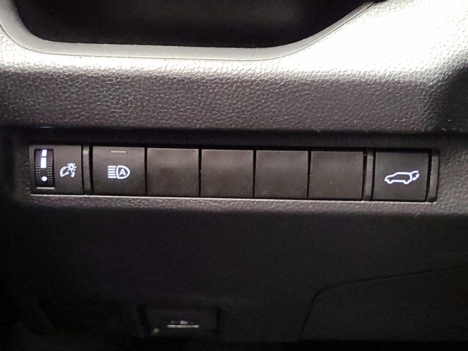 Thumbnail: 2024 Toyota RAV4 - 11