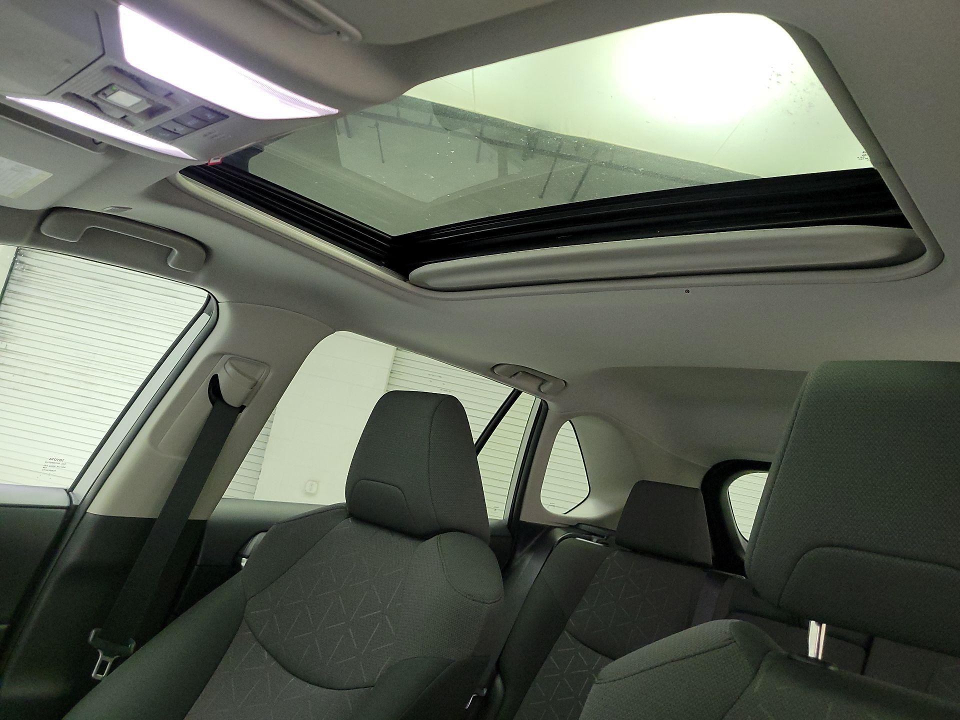 Thumbnail: 2024 Toyota RAV4 - 17