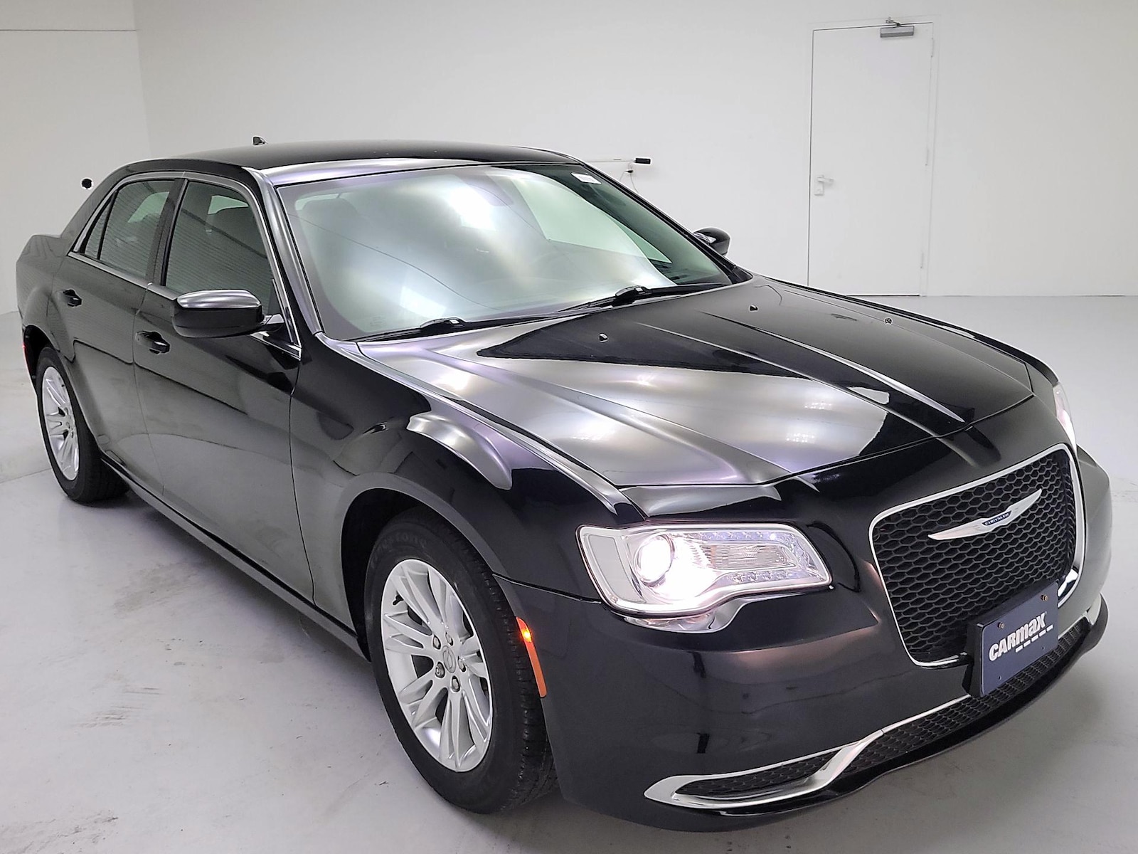 2018 Chrysler 300