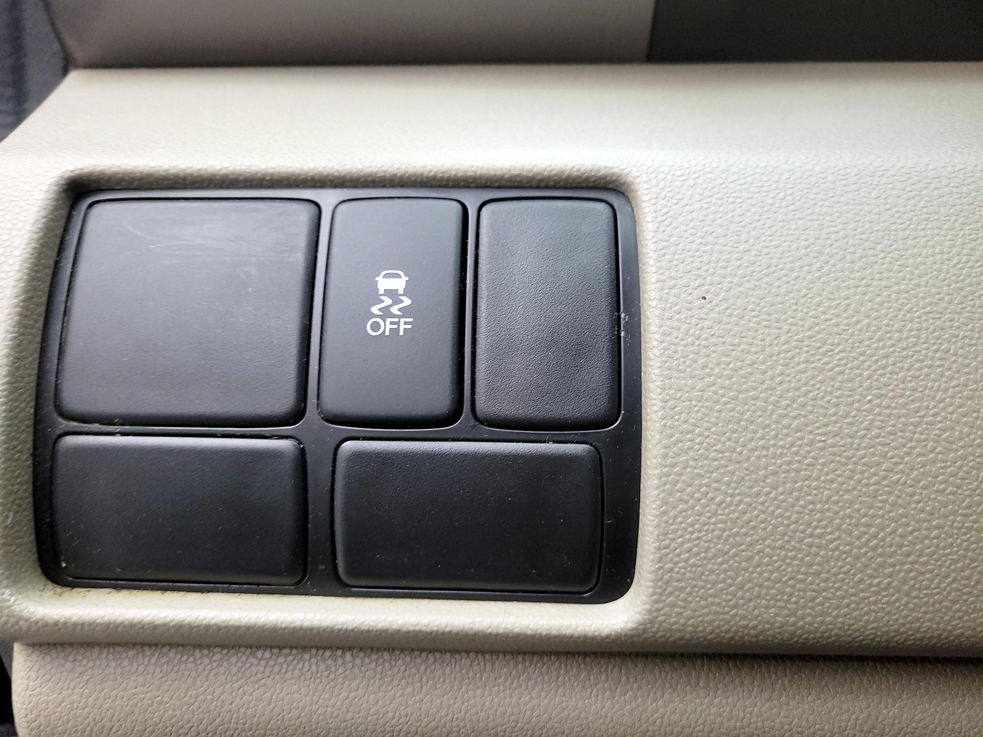 Thumbnail: 2015 Honda Odyssey - 11