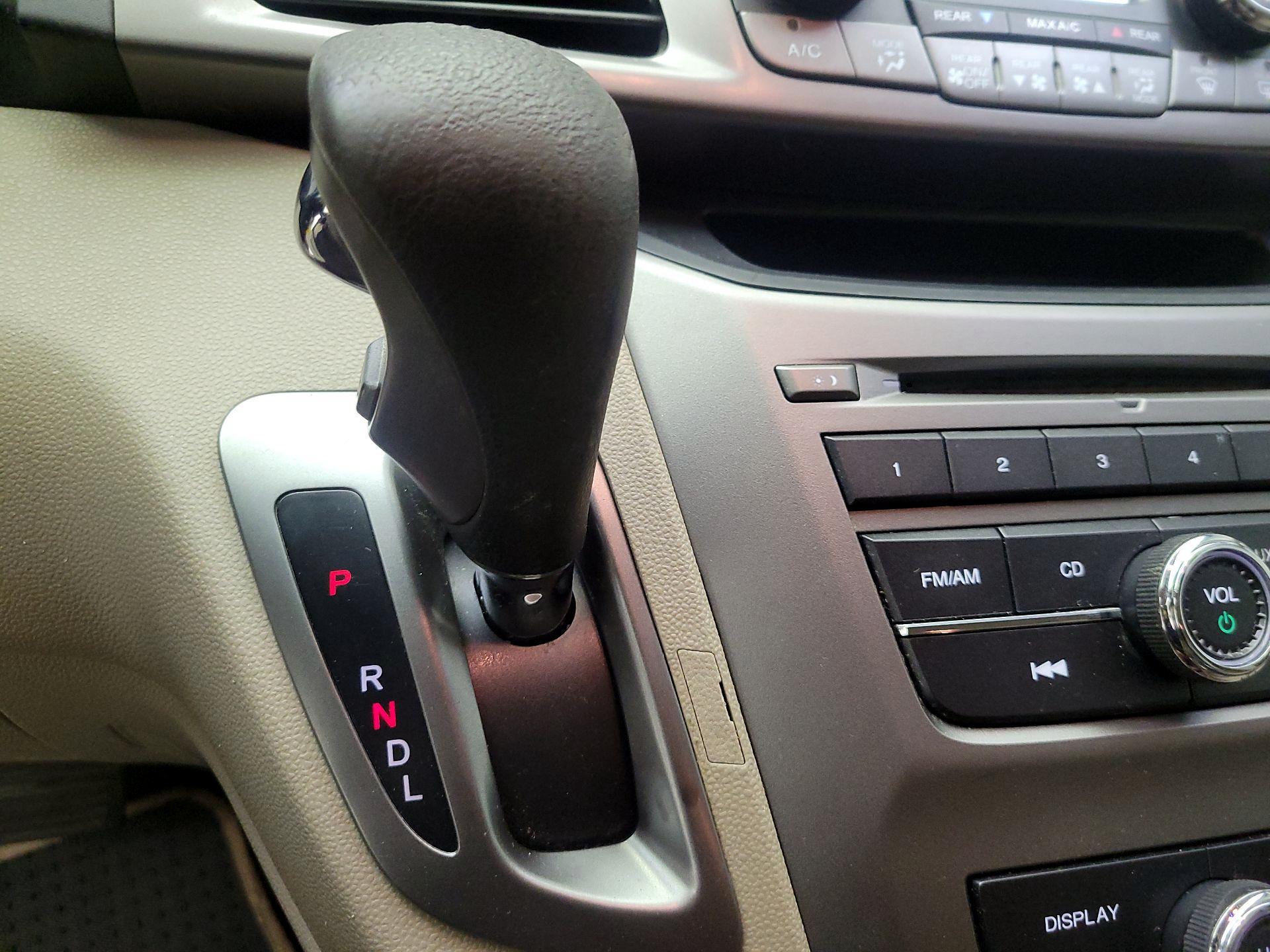 Thumbnail: 2015 Honda Odyssey - 15