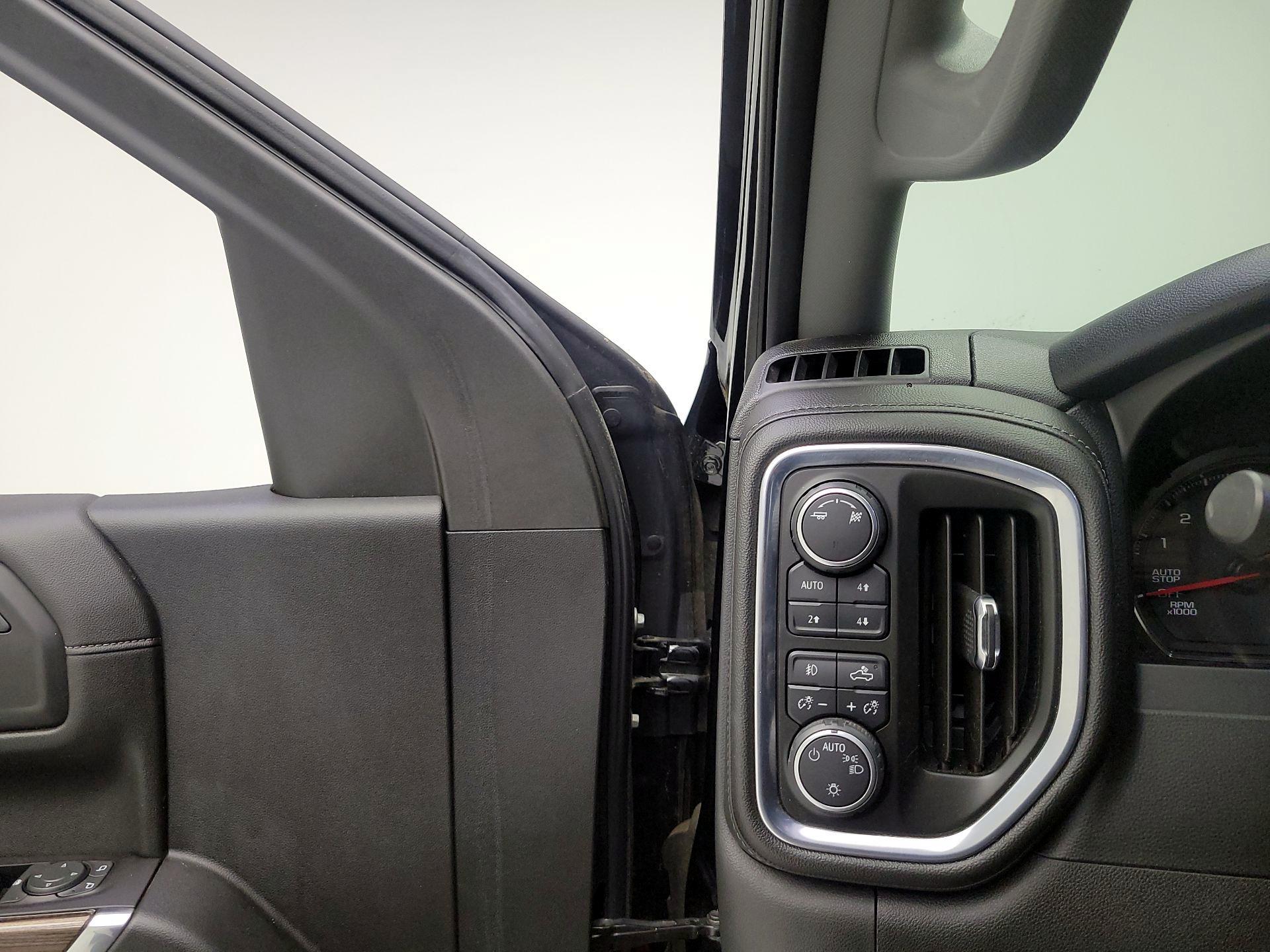 Thumbnail: 2019 Chevrolet Silverado 1500 - 11