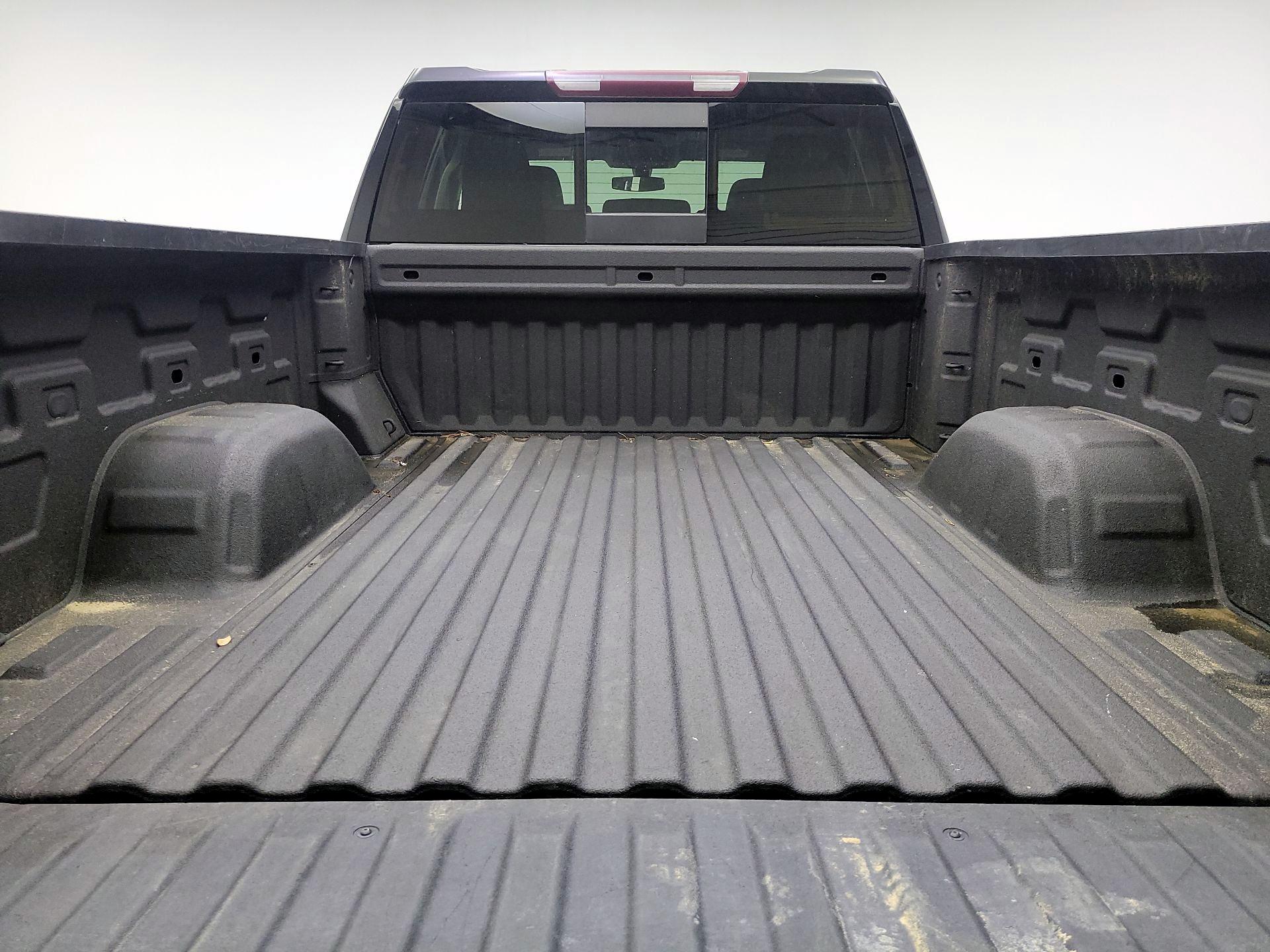 Thumbnail: 2019 Chevrolet Silverado 1500 - 18