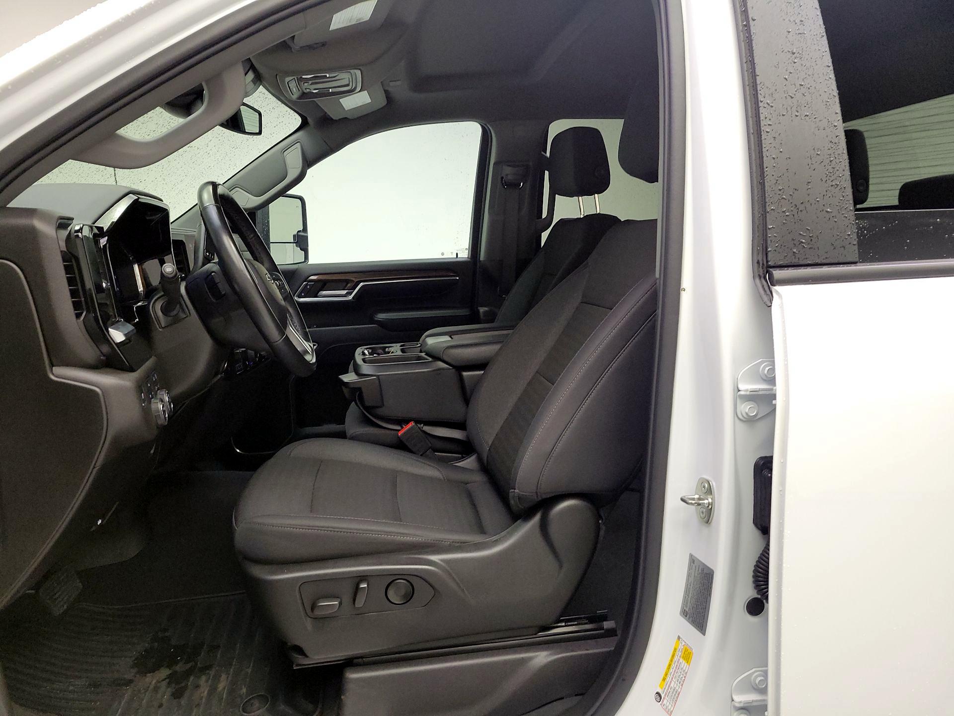 Thumbnail: 2024 Chevrolet Silverado 2500 - 9