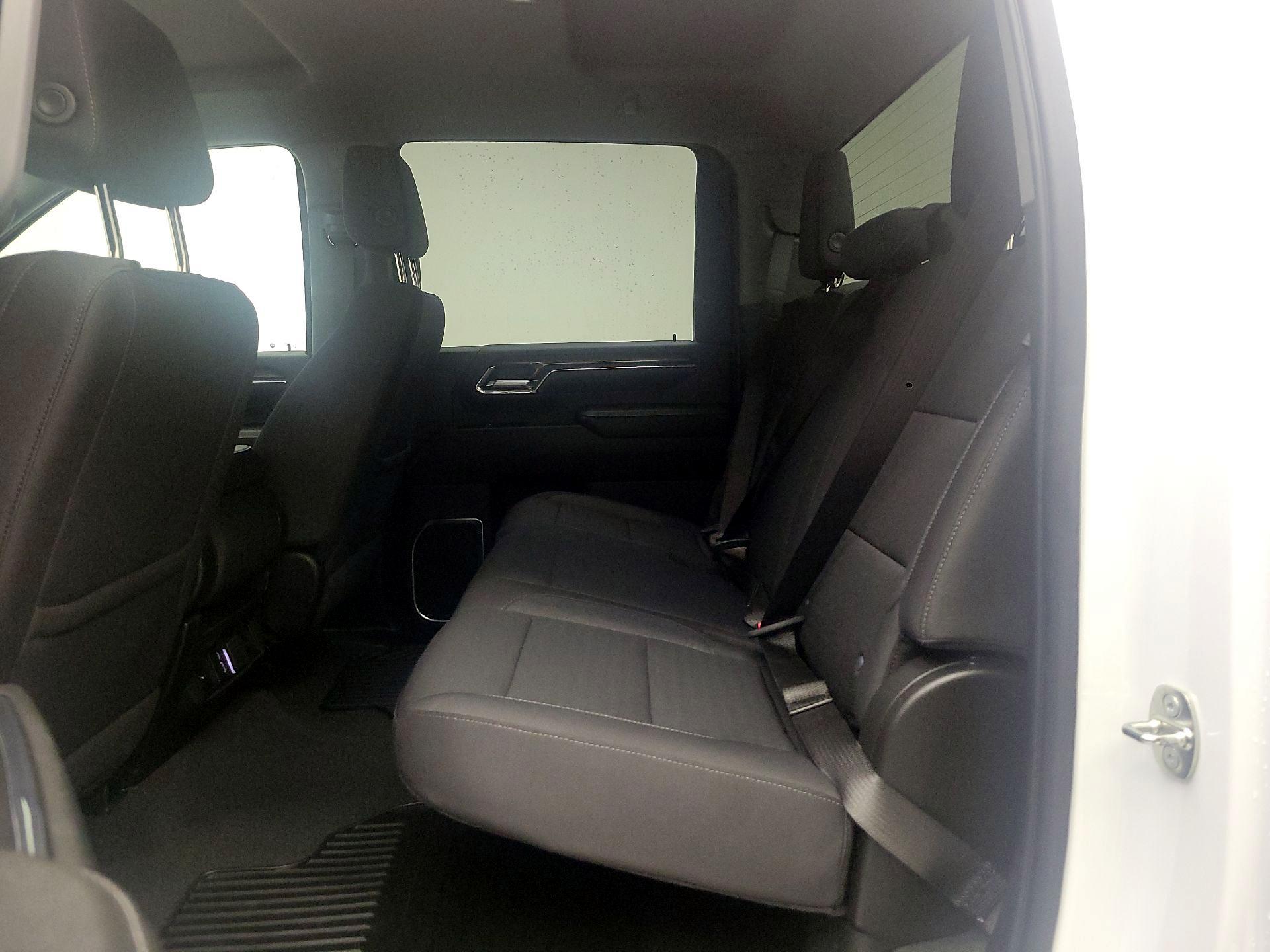 Thumbnail: 2024 Chevrolet Silverado 2500 - 18