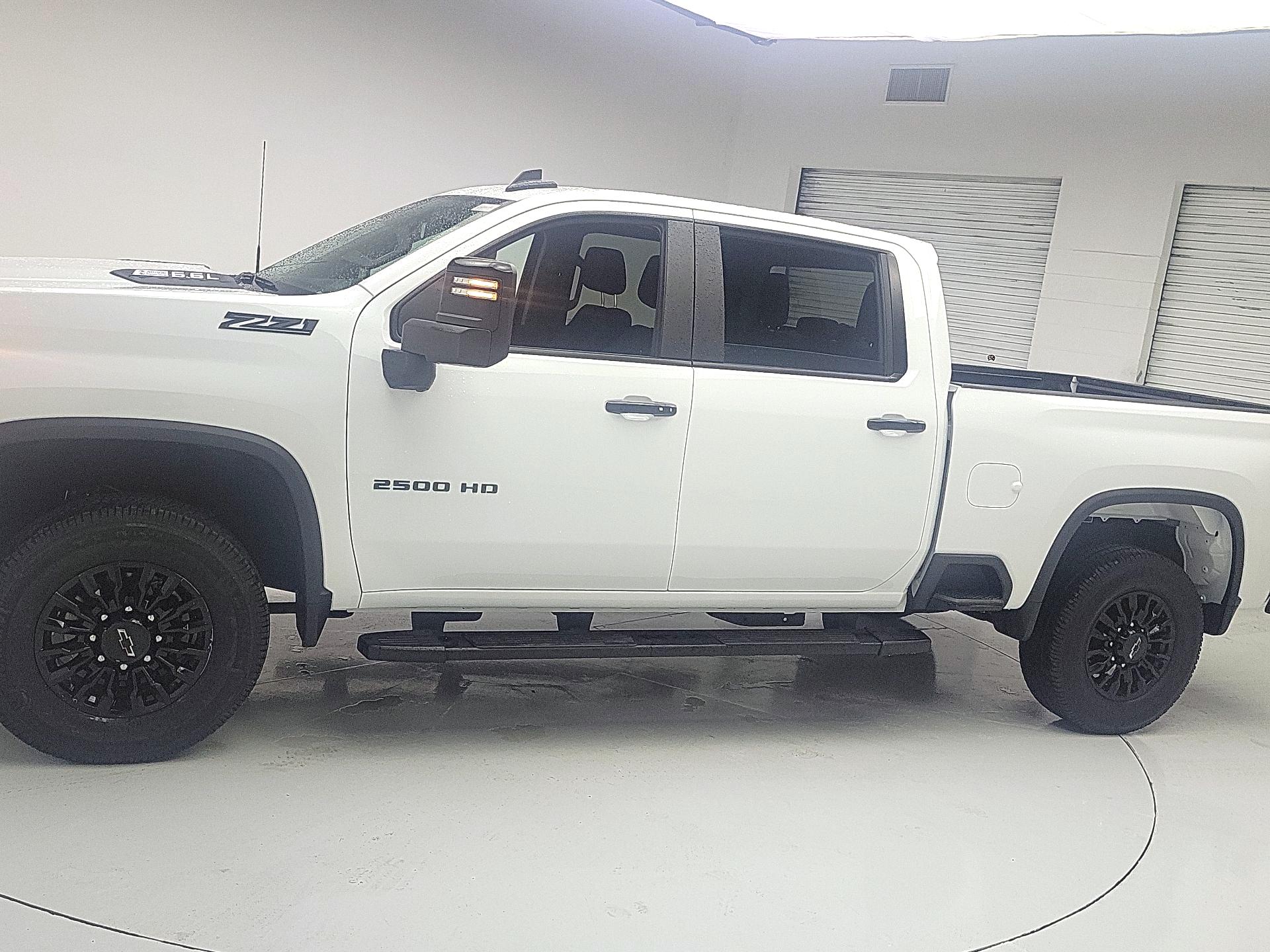 Thumbnail: 2024 Chevrolet Silverado 2500 - 3