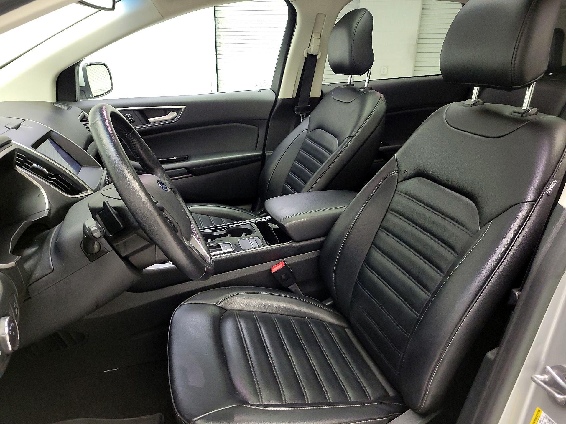 Thumbnail: 2019 Ford Edge - 9