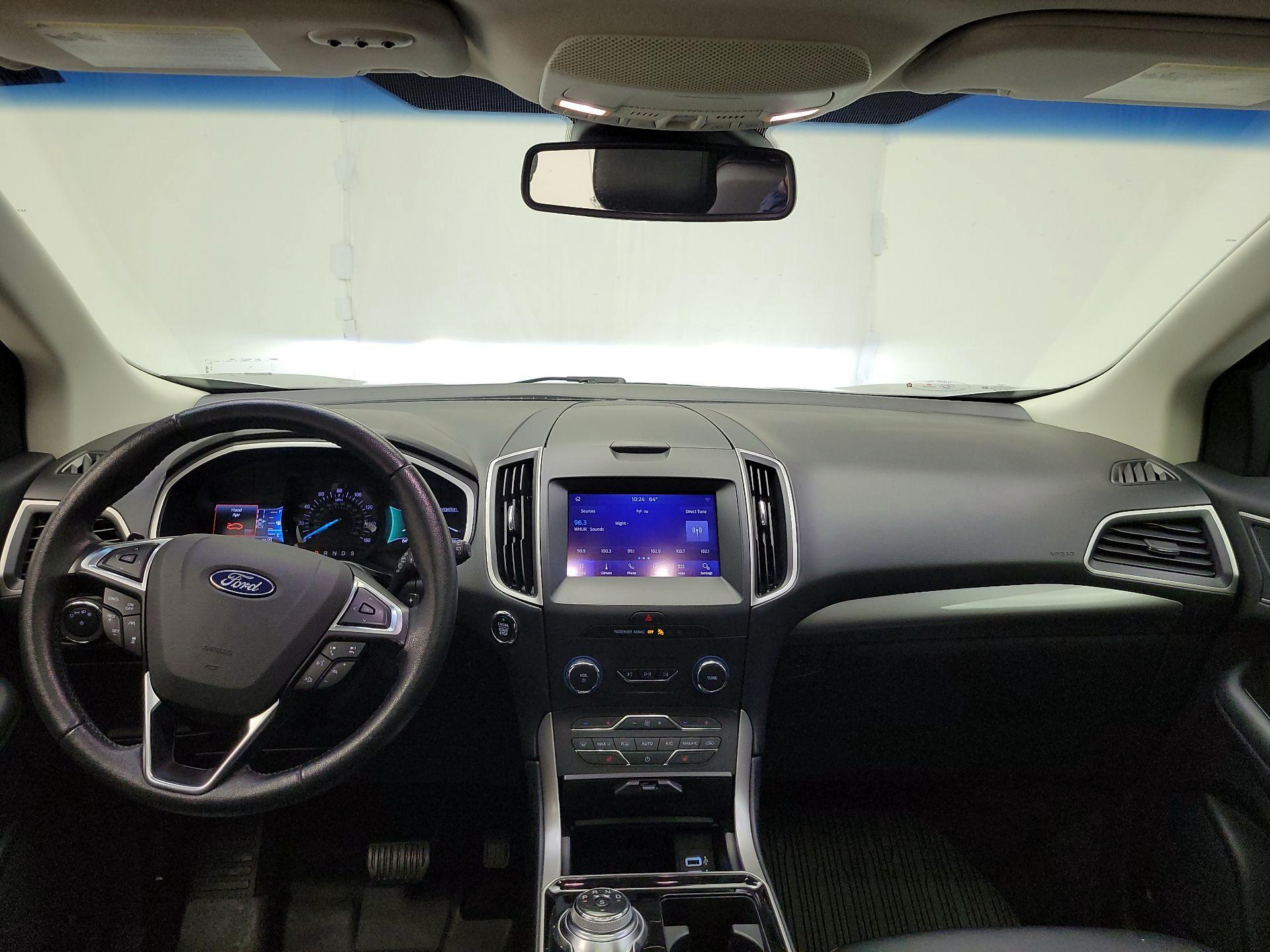 Thumbnail: 2019 Ford Edge - 8