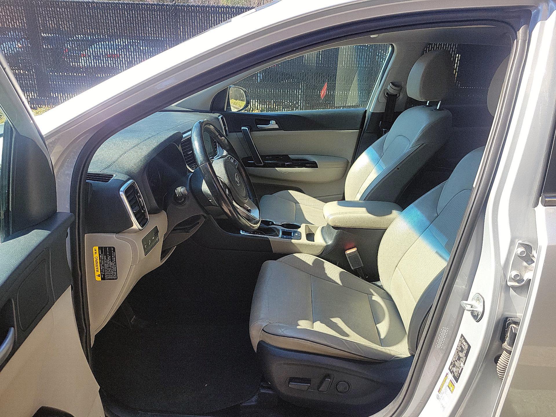 Thumbnail: 2022 Kia Sportage - 9